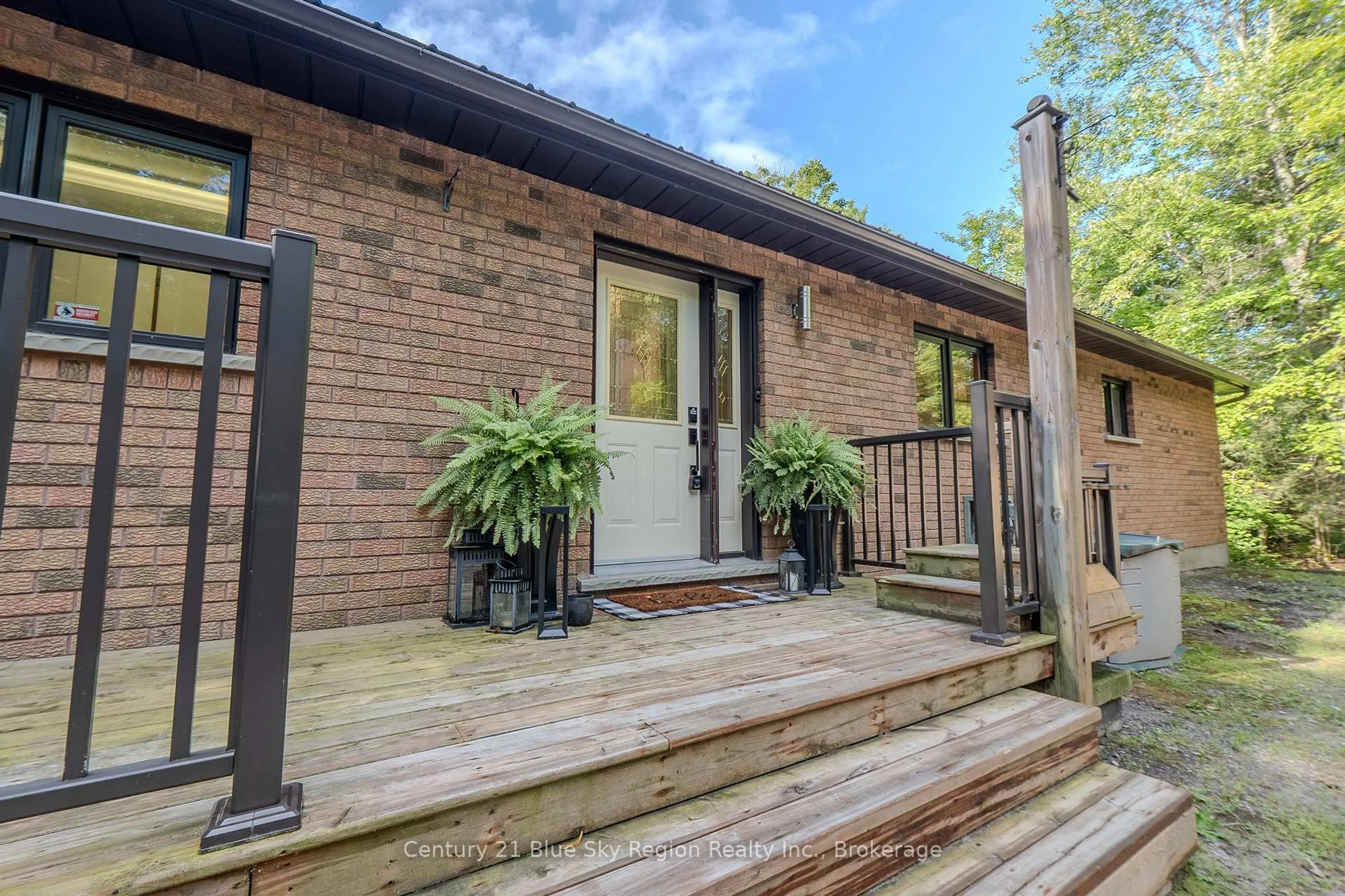 Home with brick exterior material, street for 708 Anita Ave, North Bay Ontario P1B 8G4