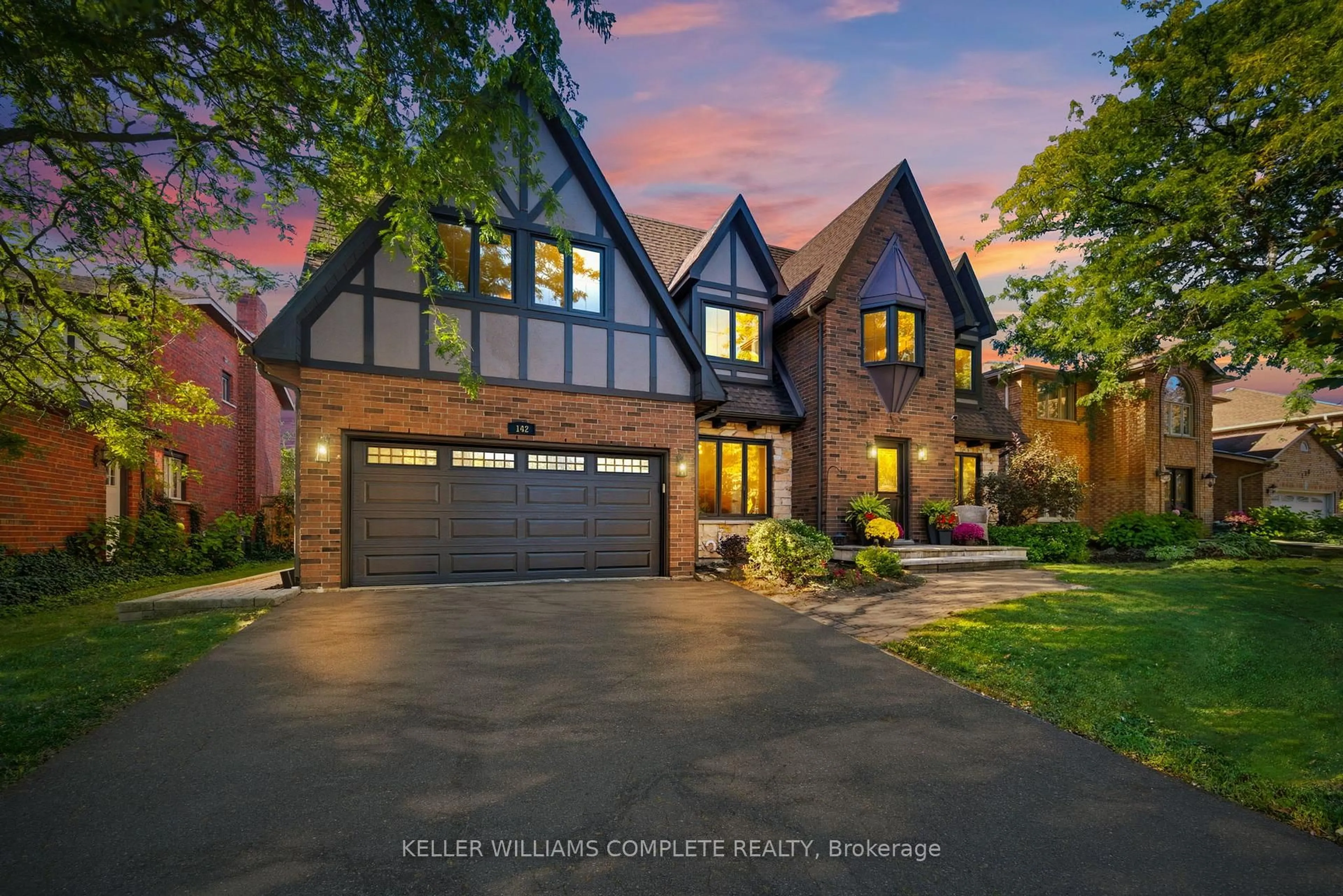 Home with brick exterior material, street for 142 Meadowbrook Dr, Hamilton Ontario L9G 4S8