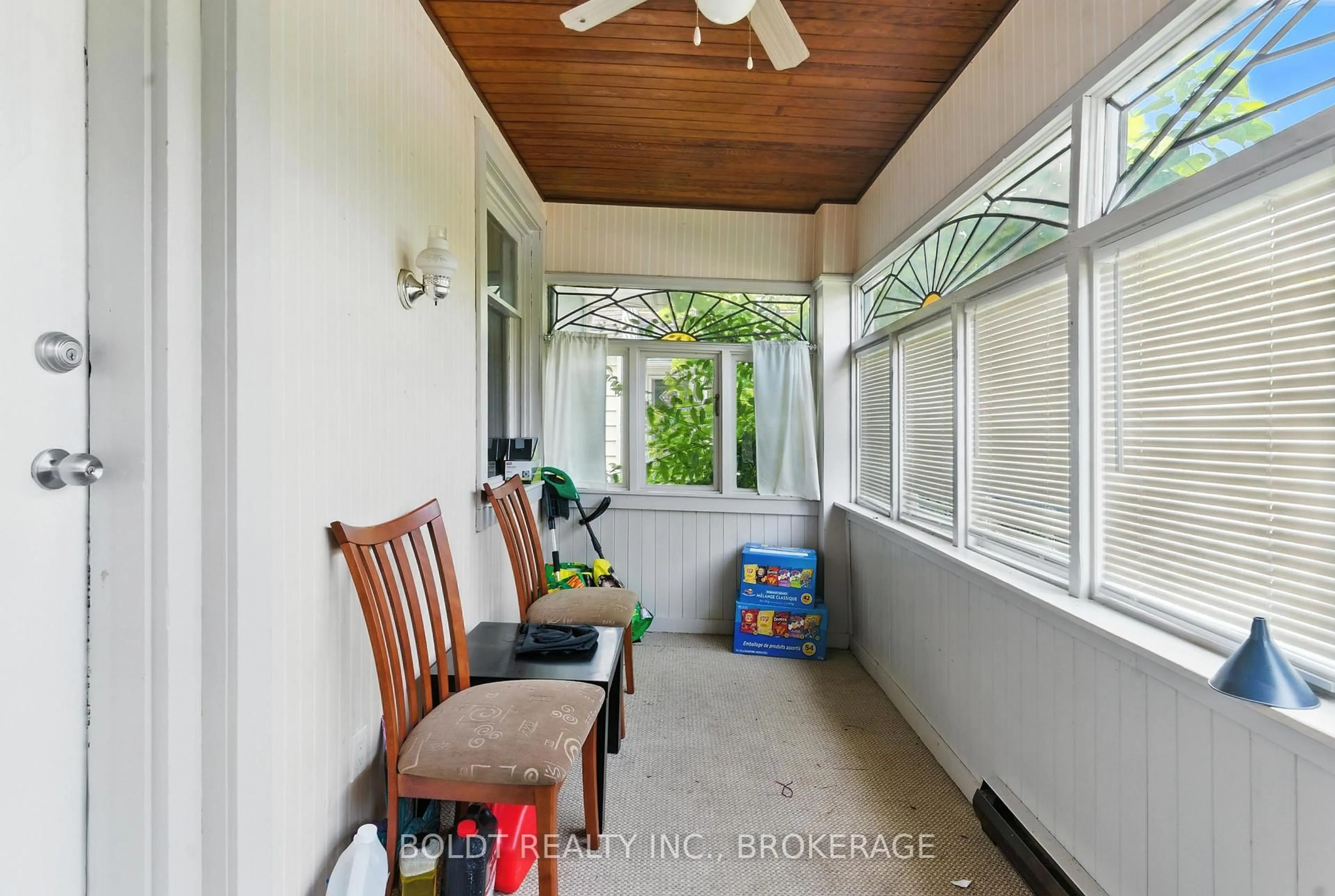 Unknown for 63 Permilla St, St. Catharines Ontario L2S 2G4