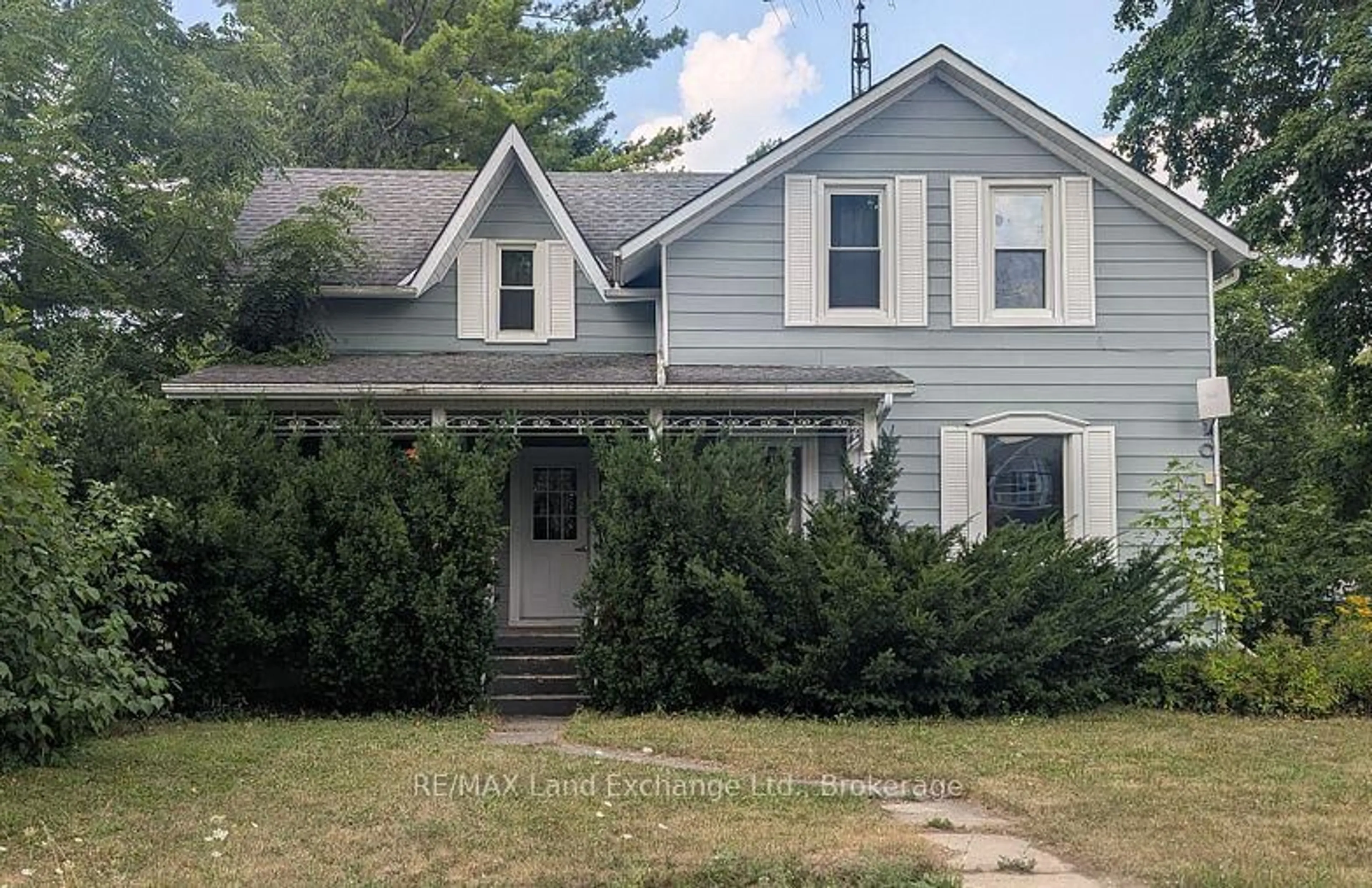 Home with vinyl exterior material, street for 431 Coombs St, North Huron Ontario N0M 1H0