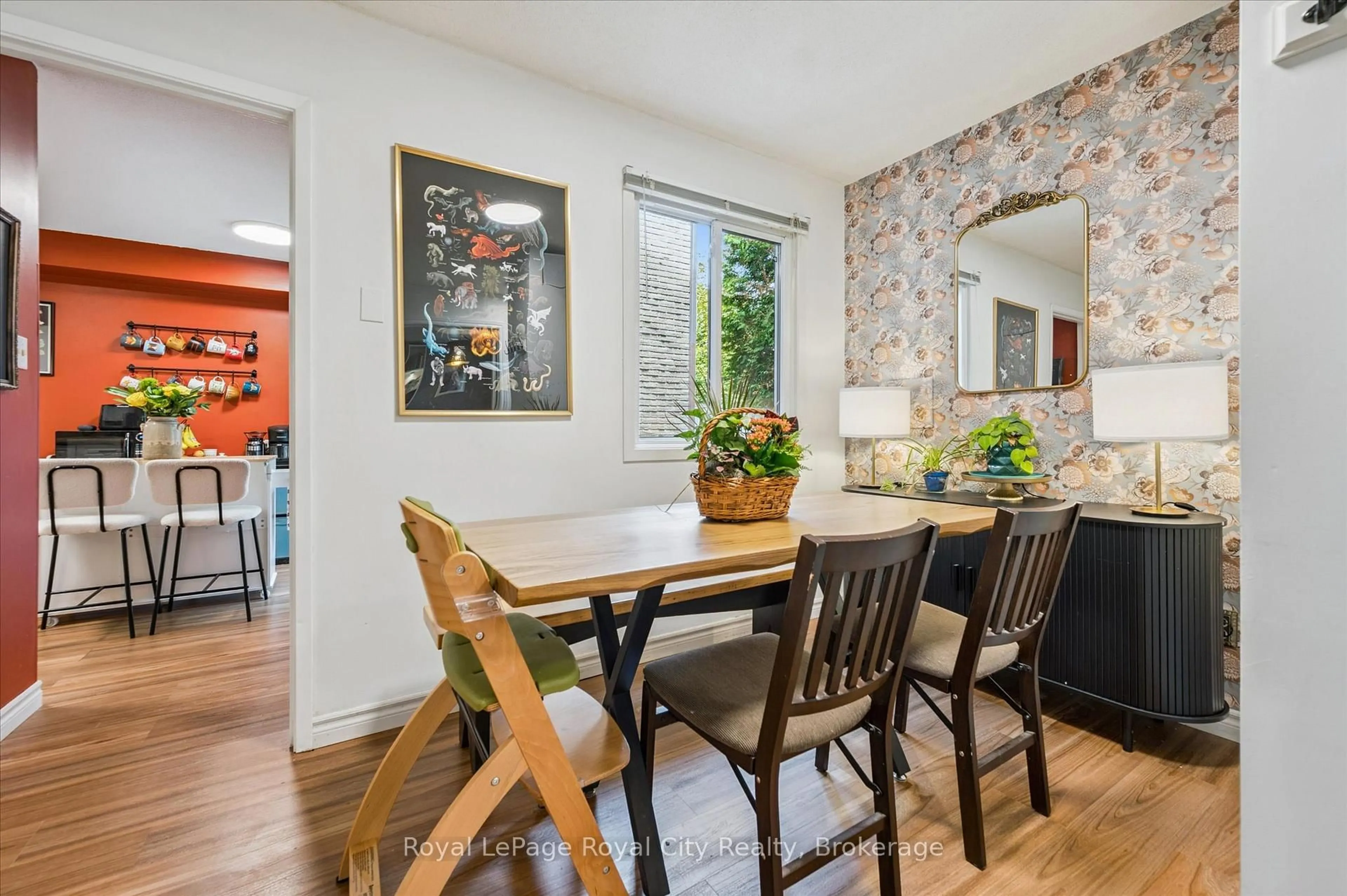 Dining room, unknown for 406 Scottsdale Dr, Guelph Ontario N1G 2Z8