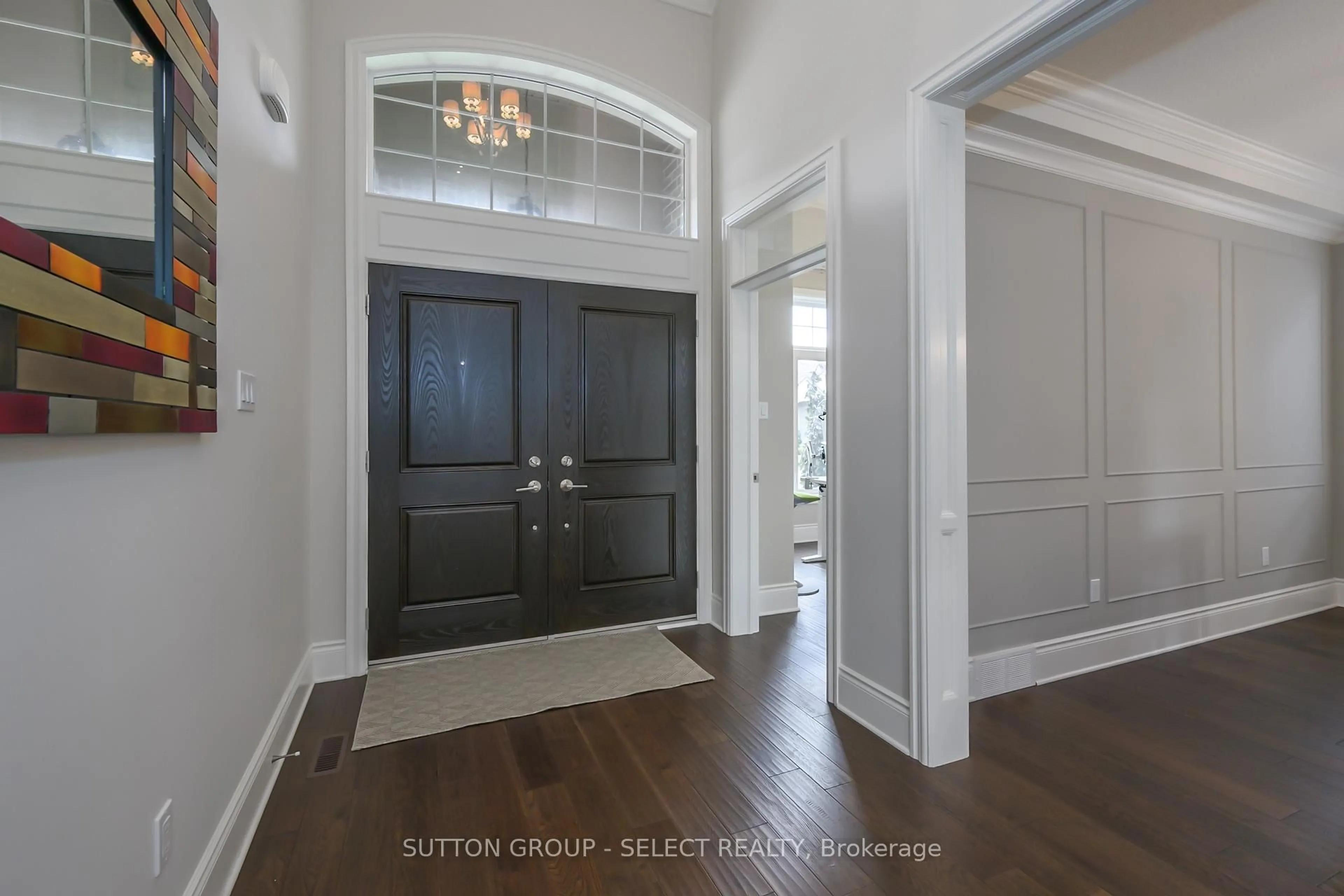 Indoor entryway for 1517 Sandpiper Dr, London North Ontario N5X 0E6