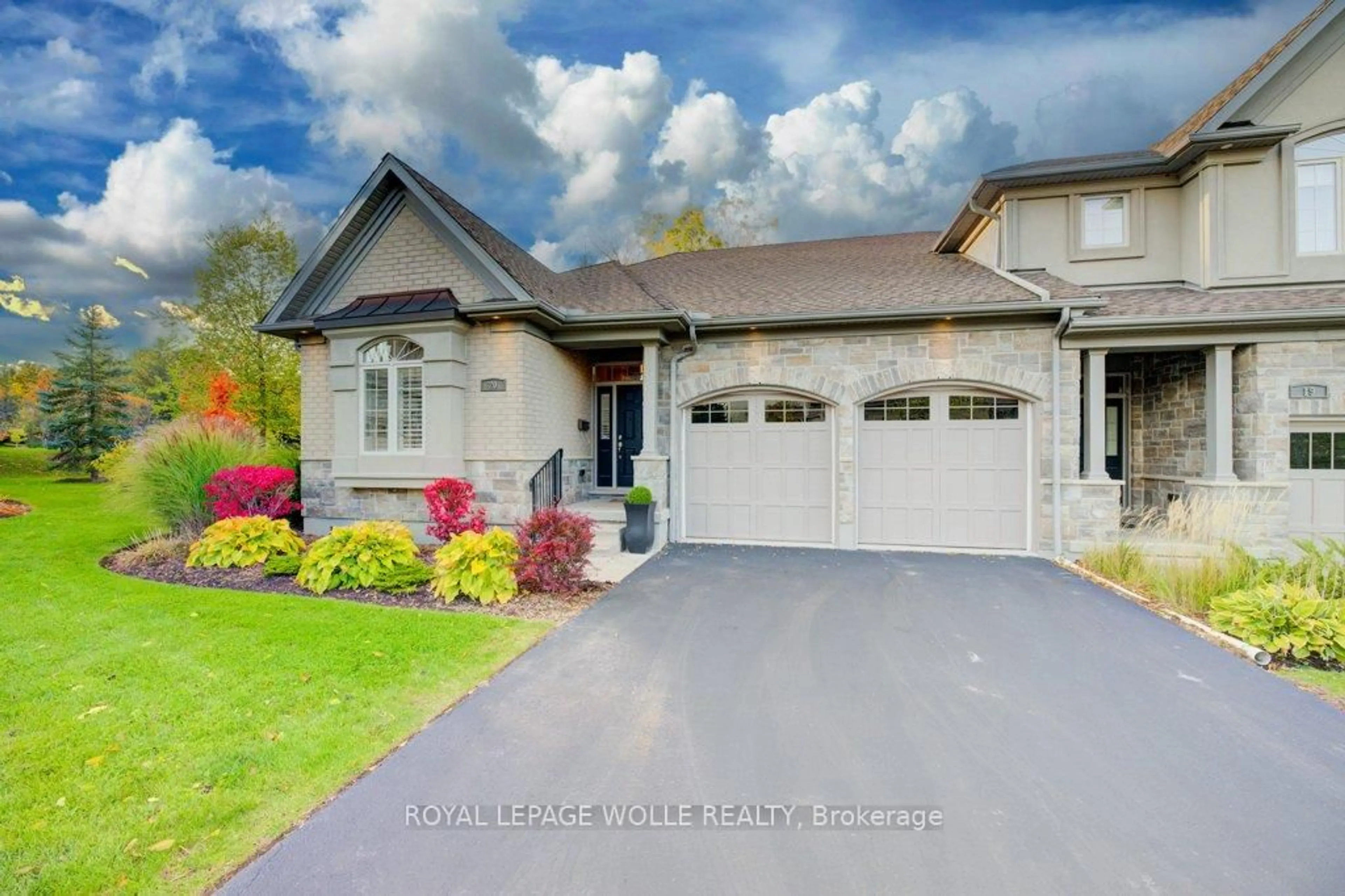 Home with vinyl exterior material, street for 435 Winchester Dr, Waterloo Ontario N2T 0B7
