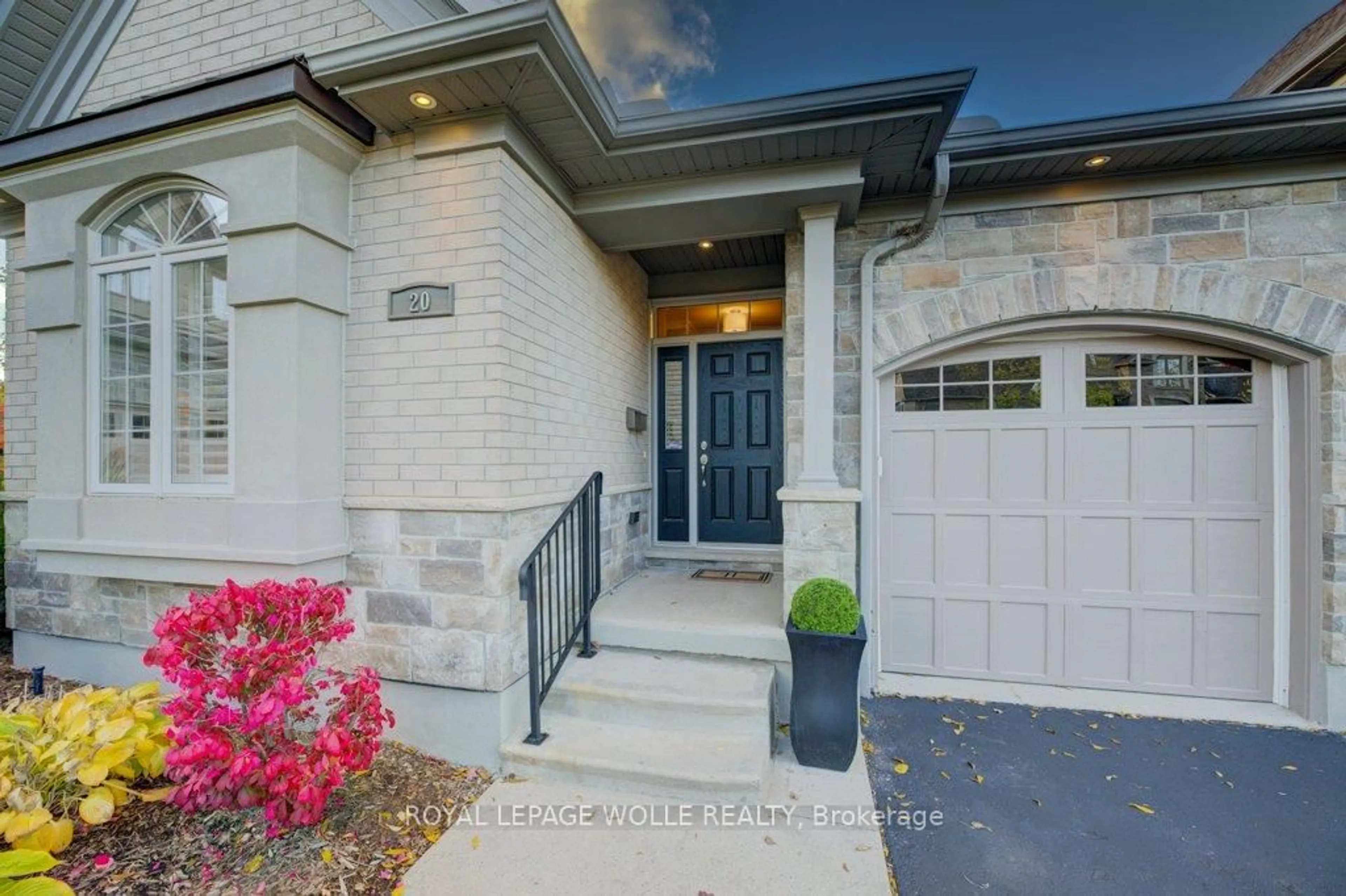 Unknown for 435 Winchester Dr, Waterloo Ontario N2T 0B7