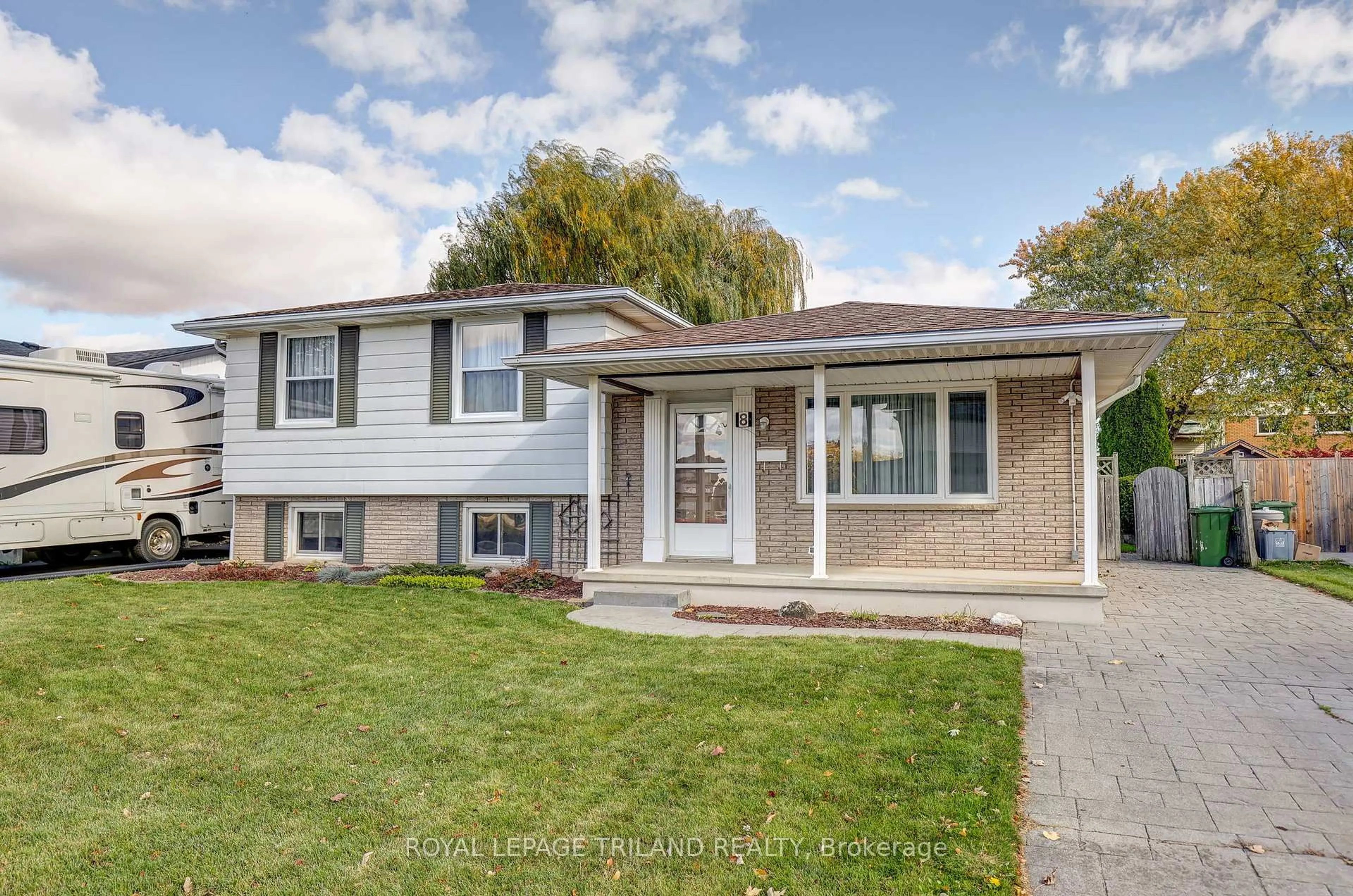 Home with vinyl exterior material, street for 8 Parish St, St. Thomas Ontario N5R 4W8
