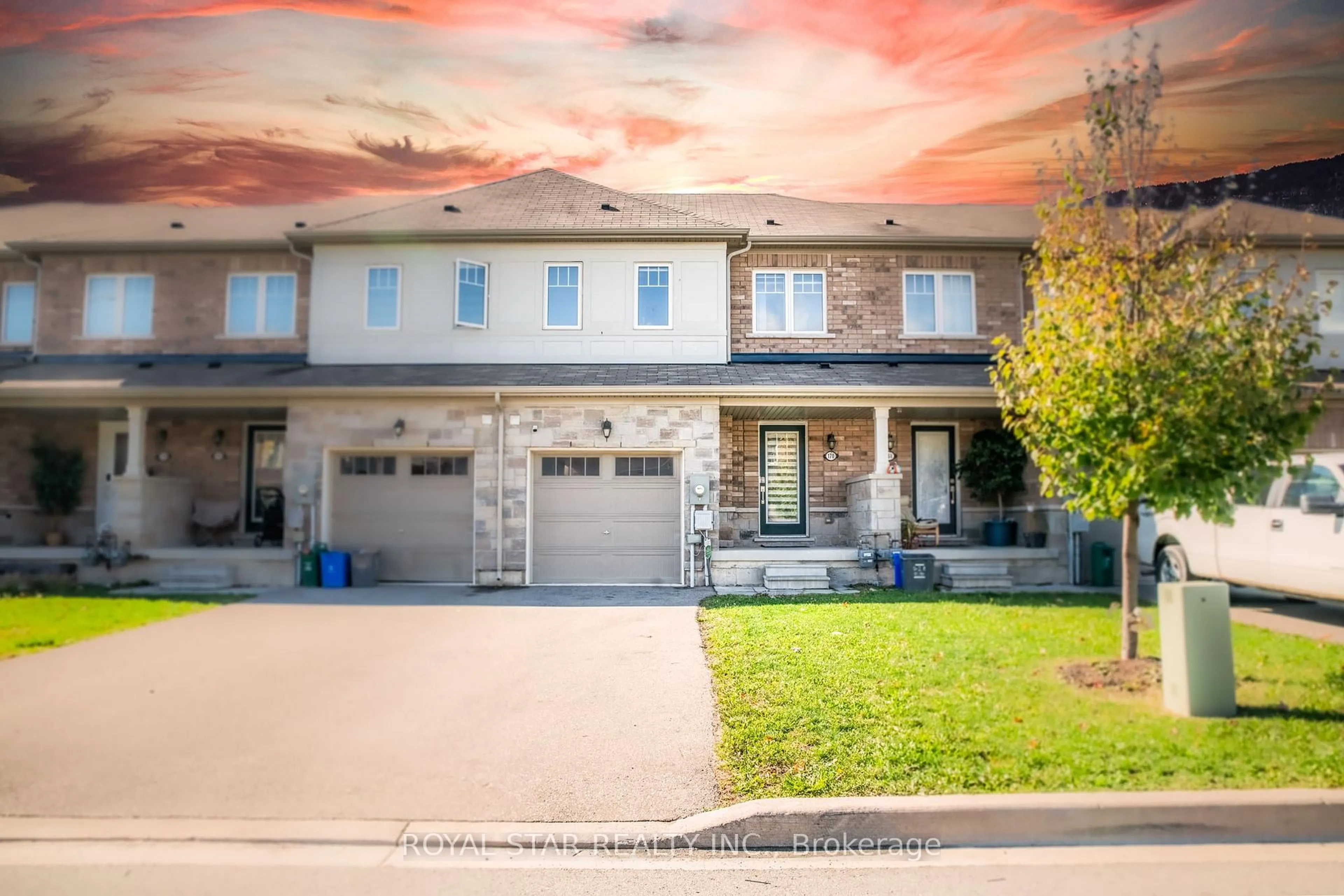 Home with brick exterior material, street for 170 Esther Cres, Thorold Ontario L3B 5N5