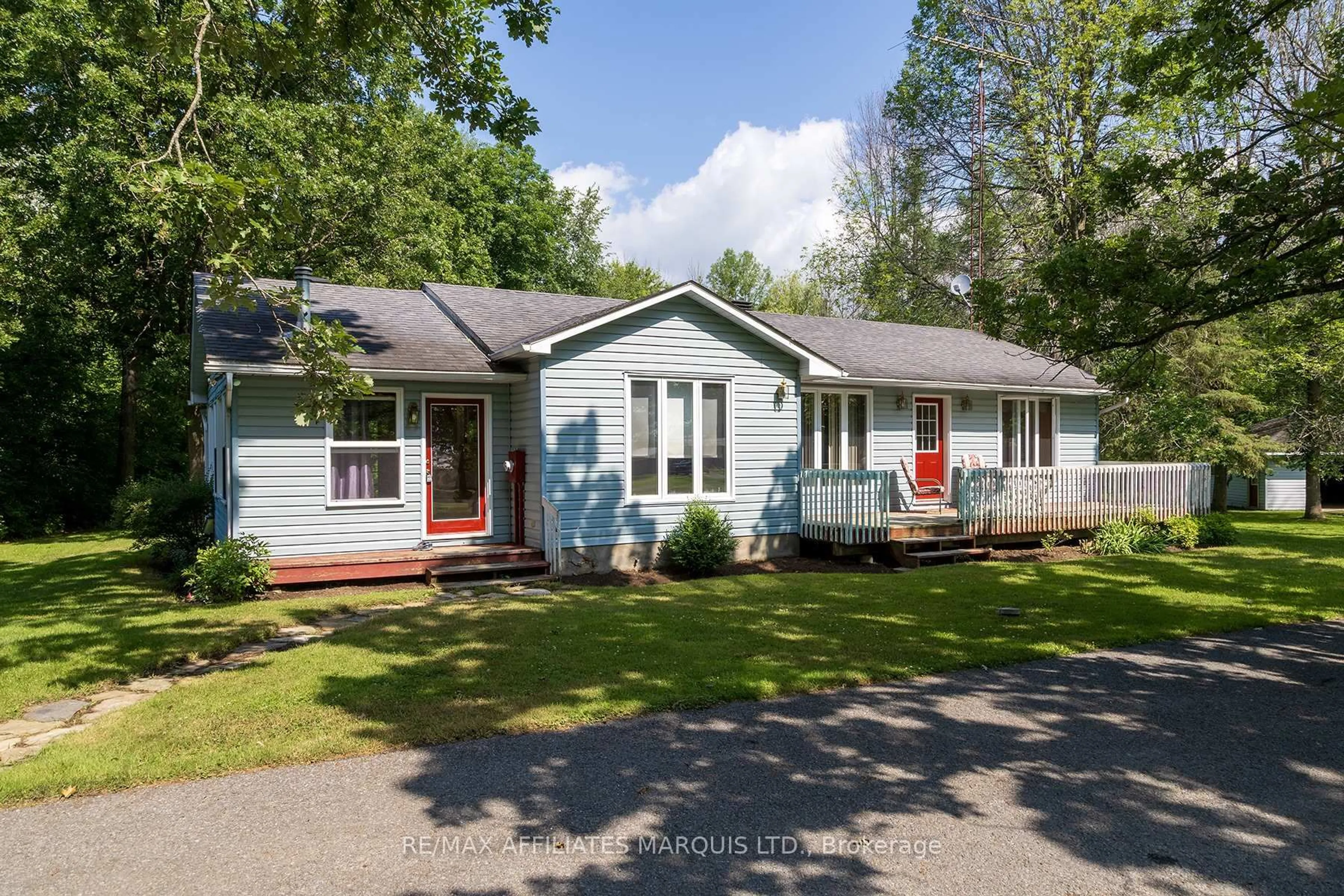 Home with vinyl exterior material, street for 13902 Willbruck Dr, South Dundas Ontario K0C 1X0