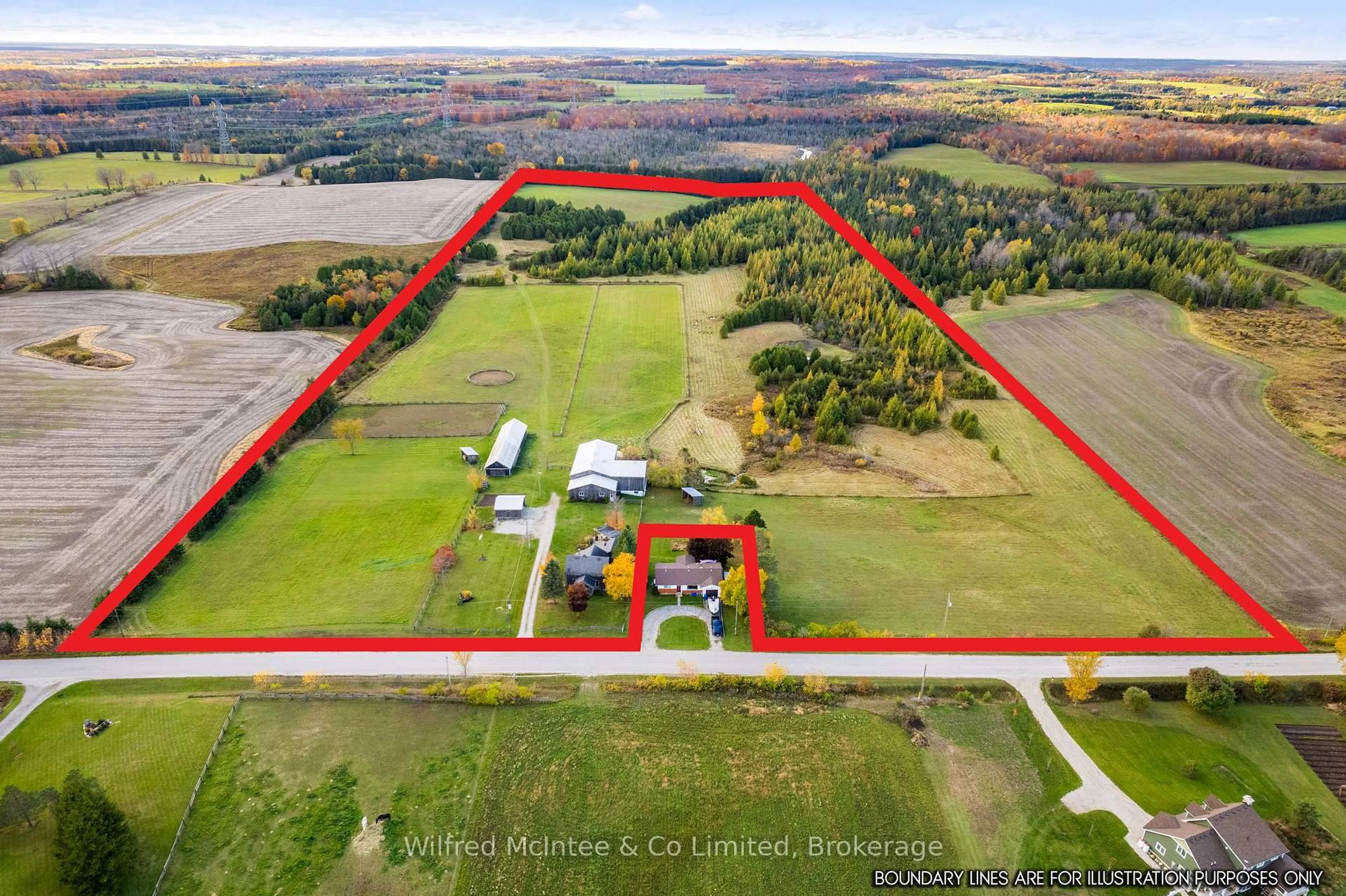 A pic from outside/outdoor area/front of a property/back of a property/a pic from drone, building for 233116 CON 2 WGR, West Grey Ontario N0G 1R0