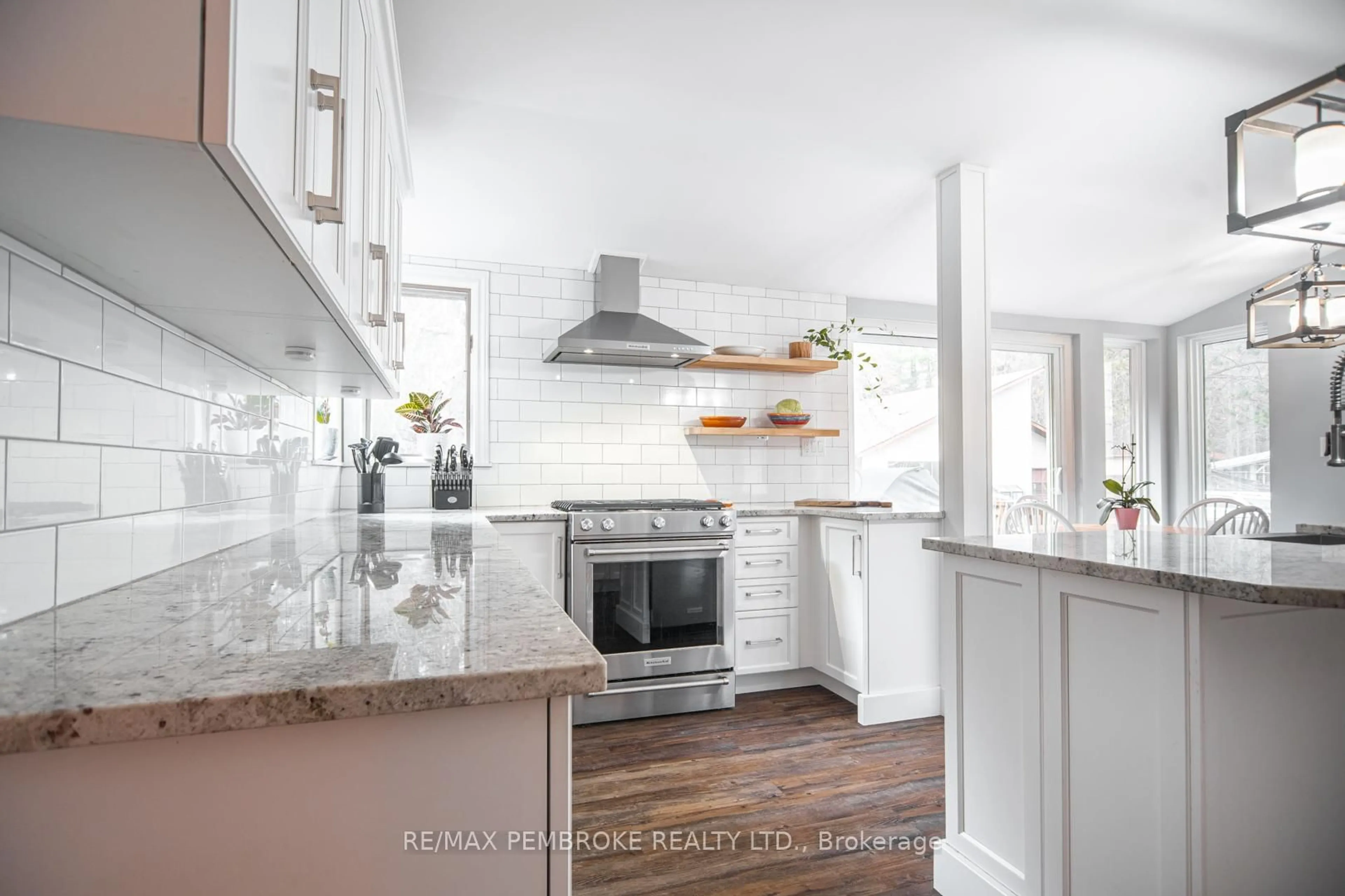 Open concept kitchen, ceramic/tile floor for 177 Sylvan Dr, Petawawa Ontario K8A 6W7