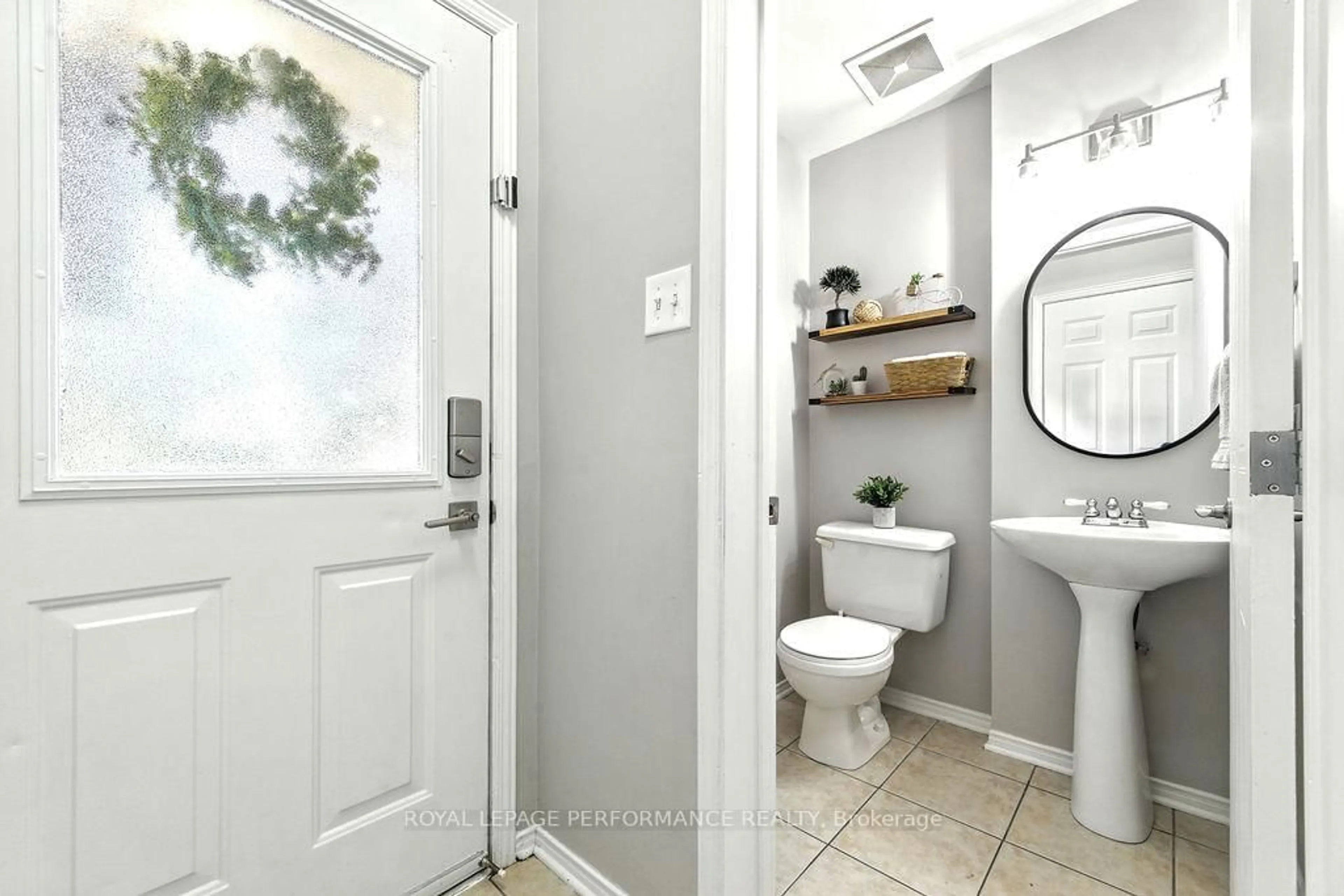 Standard bathroom, ceramic/tile floor for 1649 Greywood Dr, Ottawa Ontario K1C 7L9