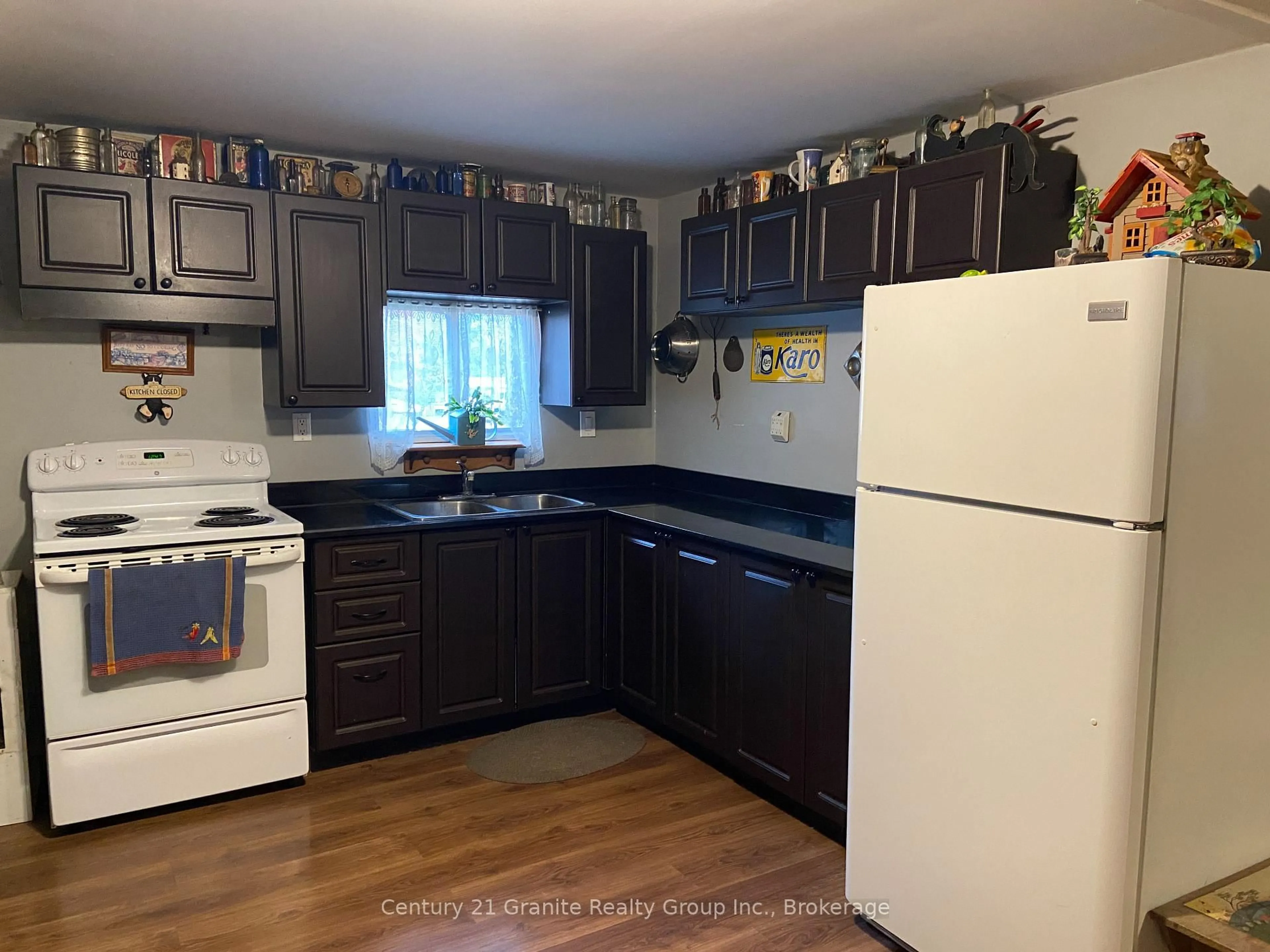 Standard kitchen, unknown for 1046 Lutterworth Pines Rd, Minden Hills Ontario K0M 2K0