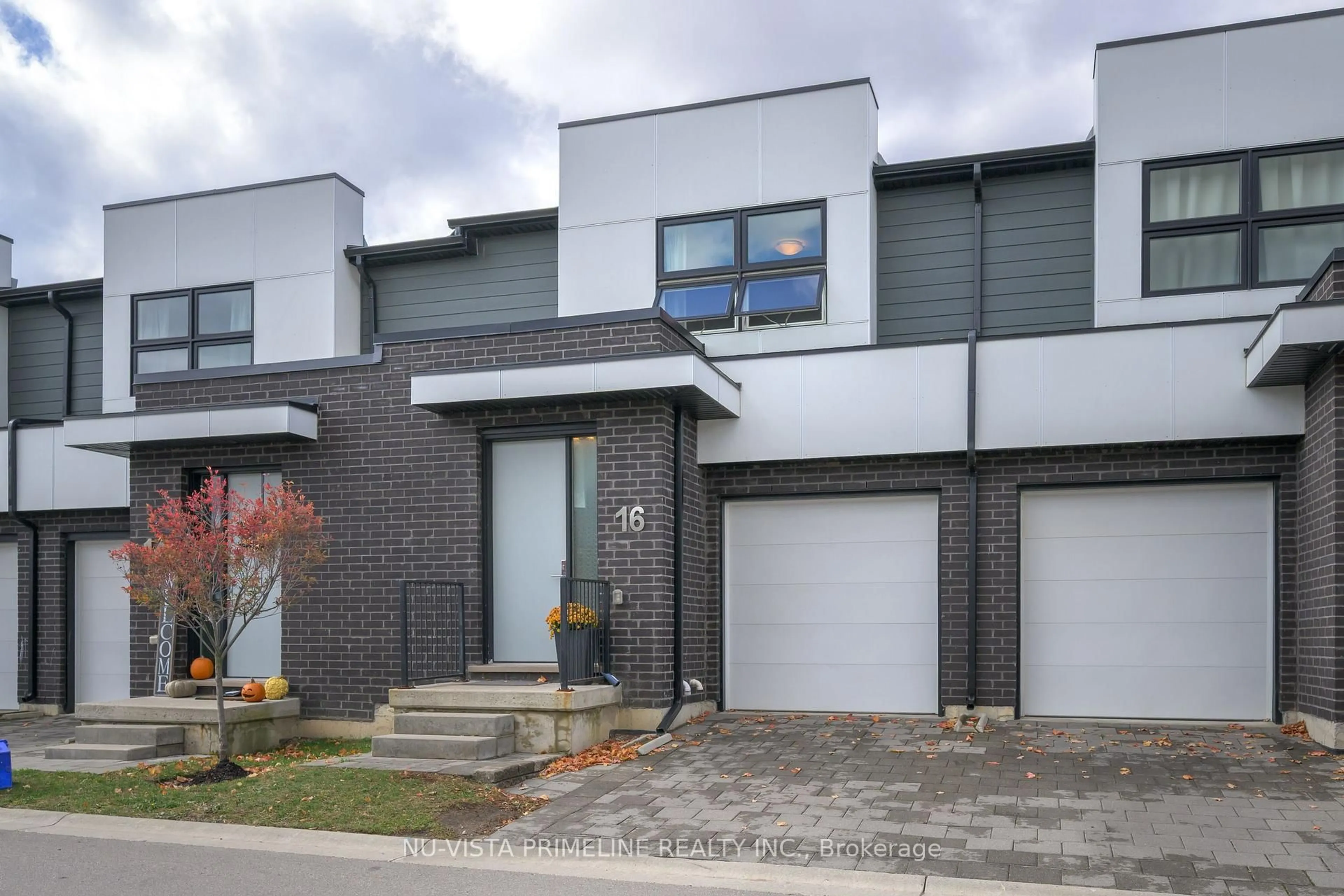Home with brick exterior material, street for 499 Sophia Cres #16, London North Ontario N6G 0T5