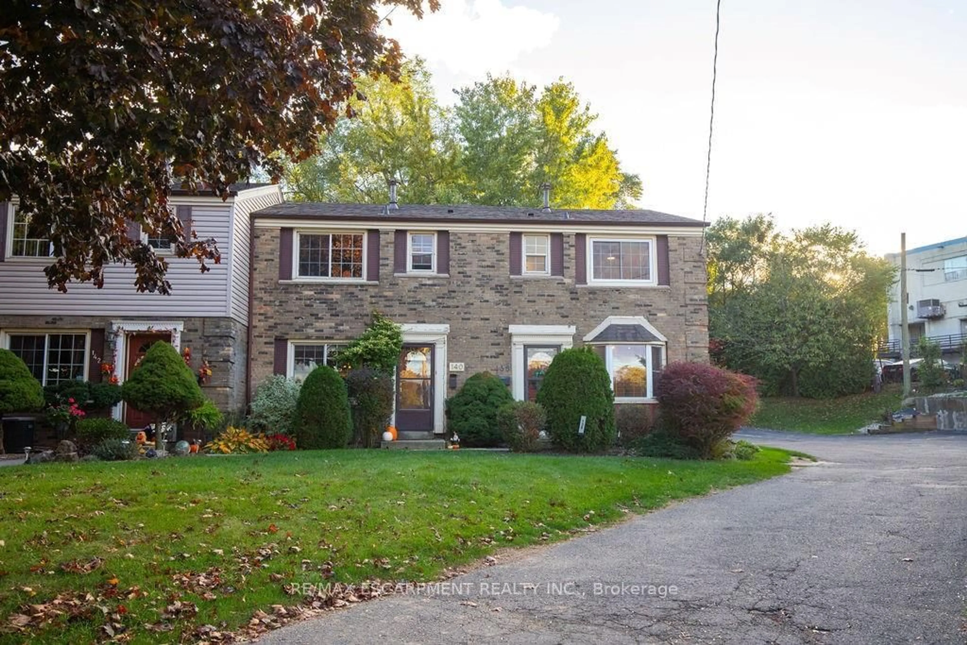 Home with brick exterior material, street for 138 Victor Blvd, Hamilton Ontario L9A 2V4