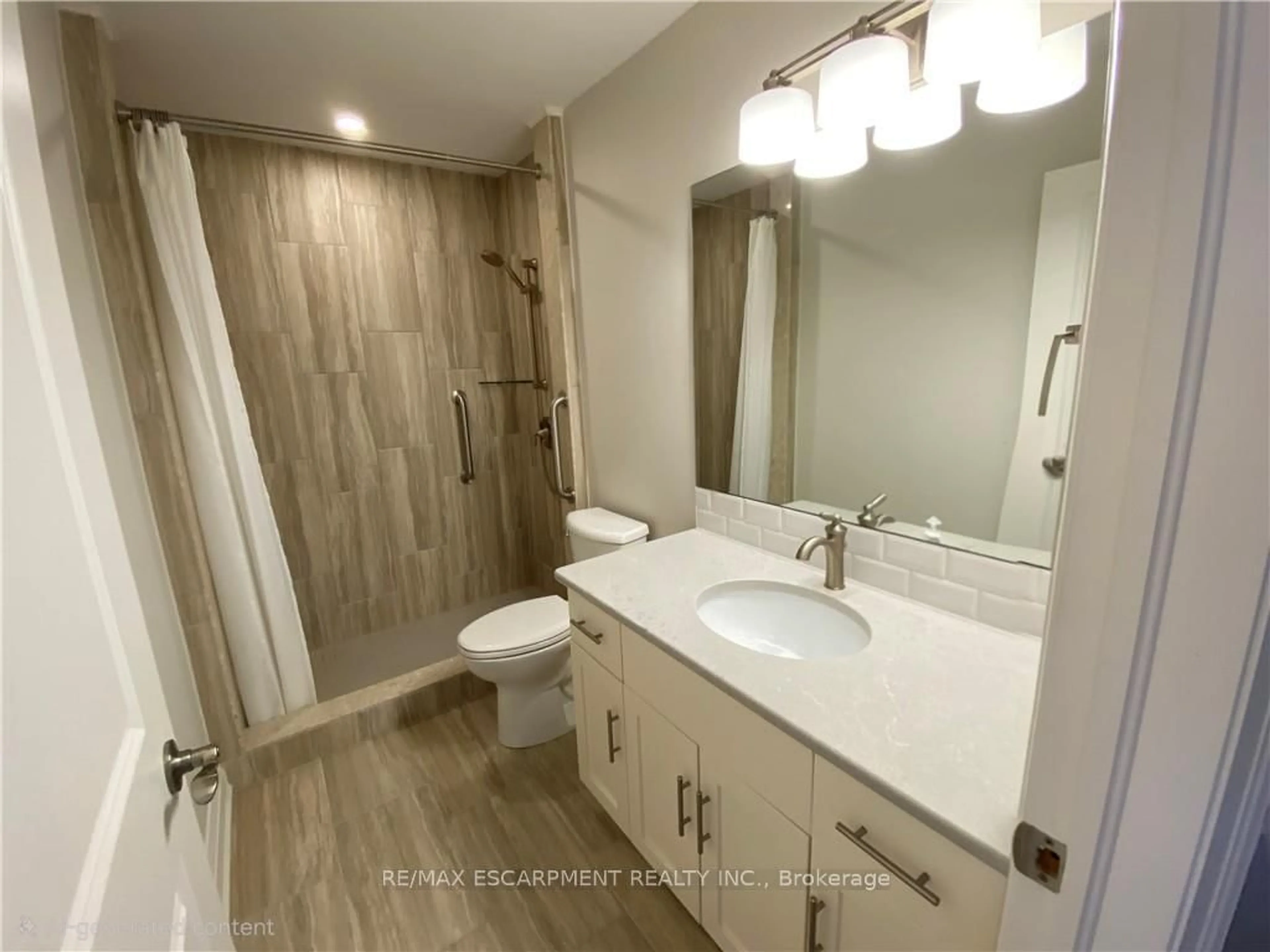 Standard bathroom, ceramic/tile floor for 21 Bishop Sherlock Lane, Hamilton Ontario L9B 2S5