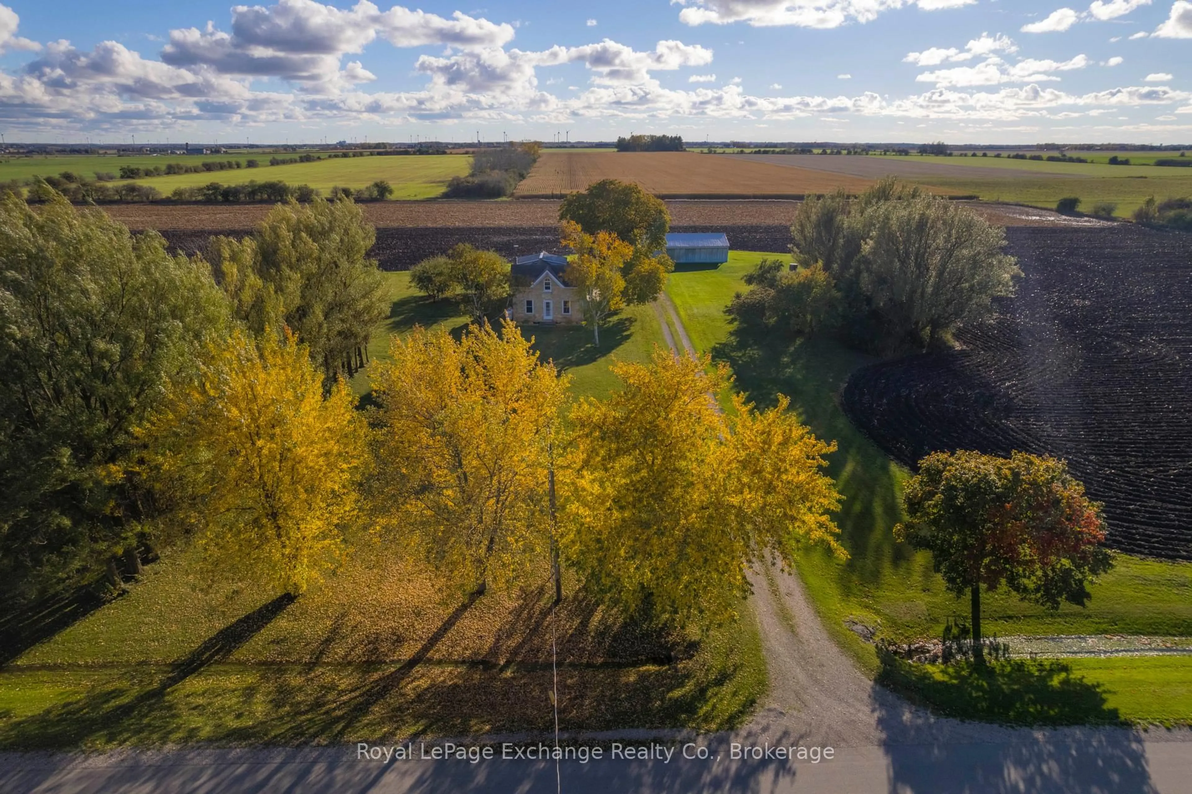 A pic from outside/outdoor area/front of a property/back of a property/a pic from drone, unknown for 2095 12 Concession, Huron-Kinloss Ontario N0G 2R0
