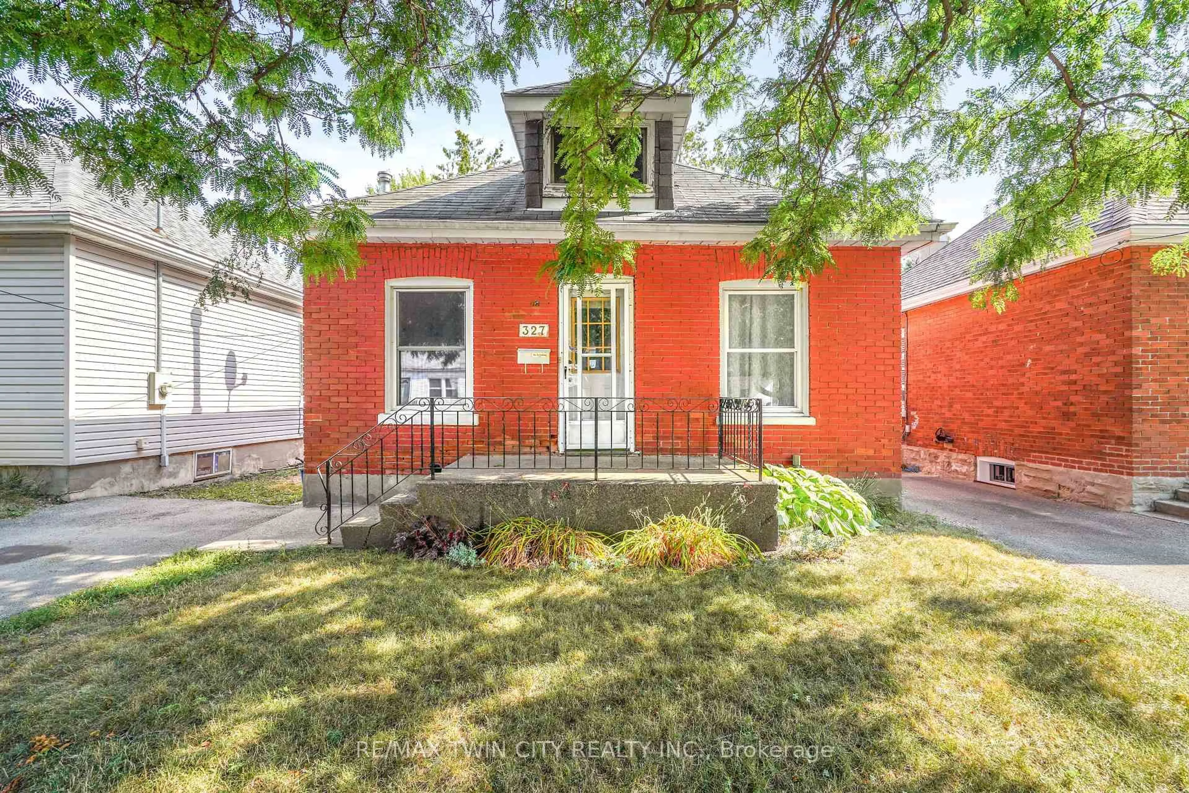 Home with brick exterior material, street for 327 Sheridan St, Brantford Ontario N3S 4R8
