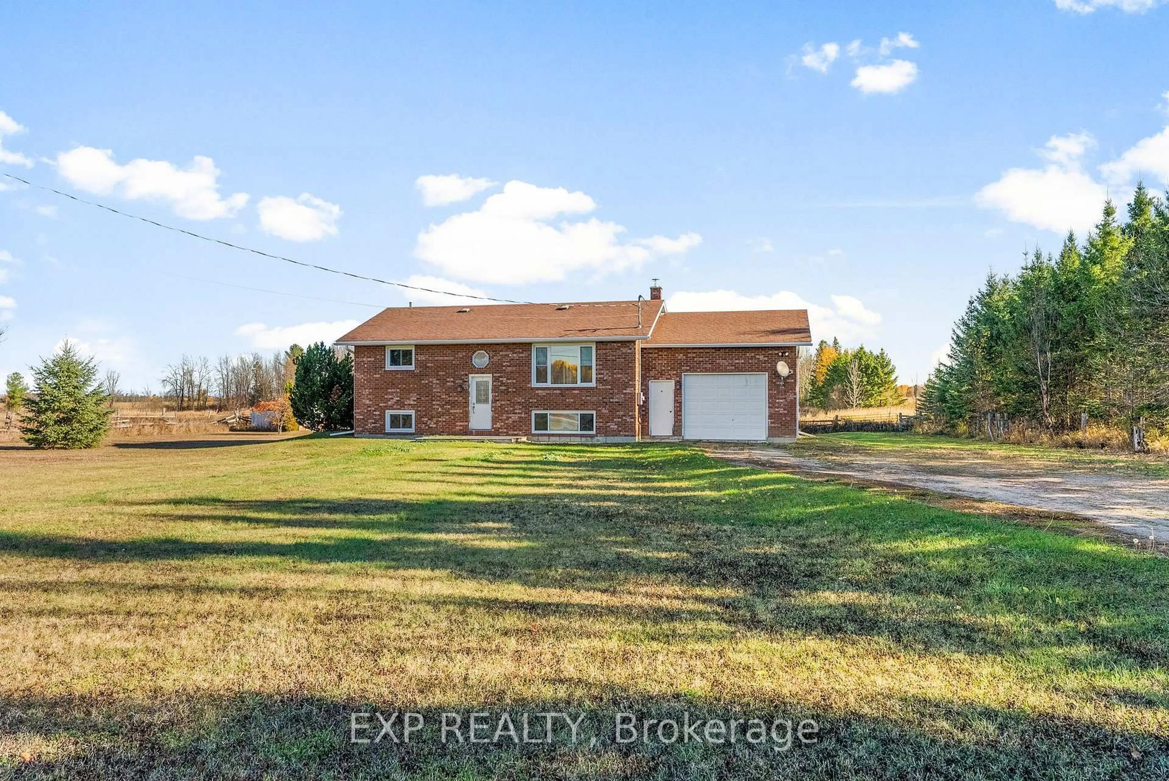 A pic from outside/outdoor area/front of a property/back of a property/a pic from drone, water/lake/river/ocean view for 1860 Lochwinnoch Rd, Renfrew Ontario K7V 3Z4