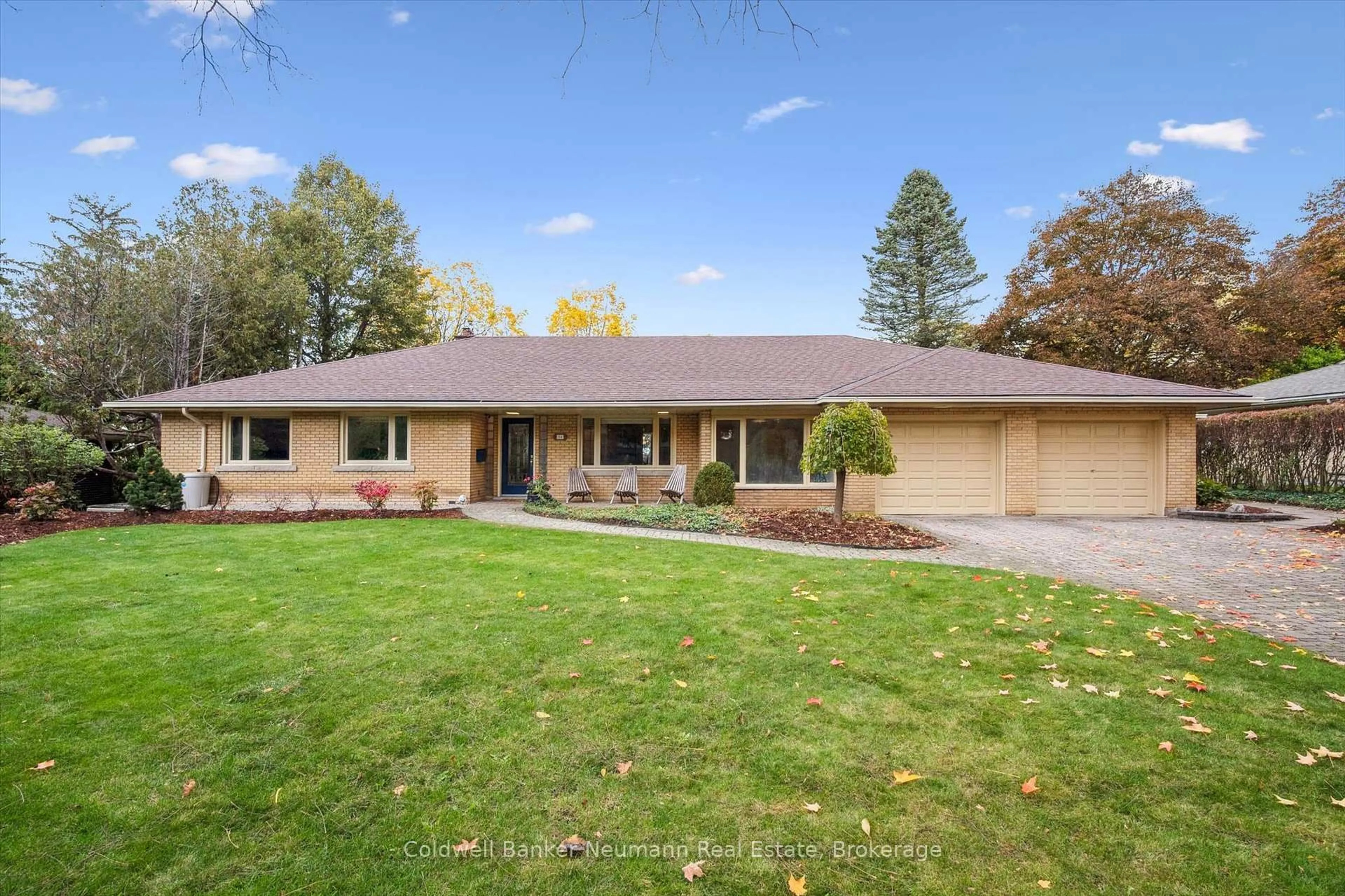 Unknown for 36 Harcourt Dr, Guelph Ontario N1G 1J6