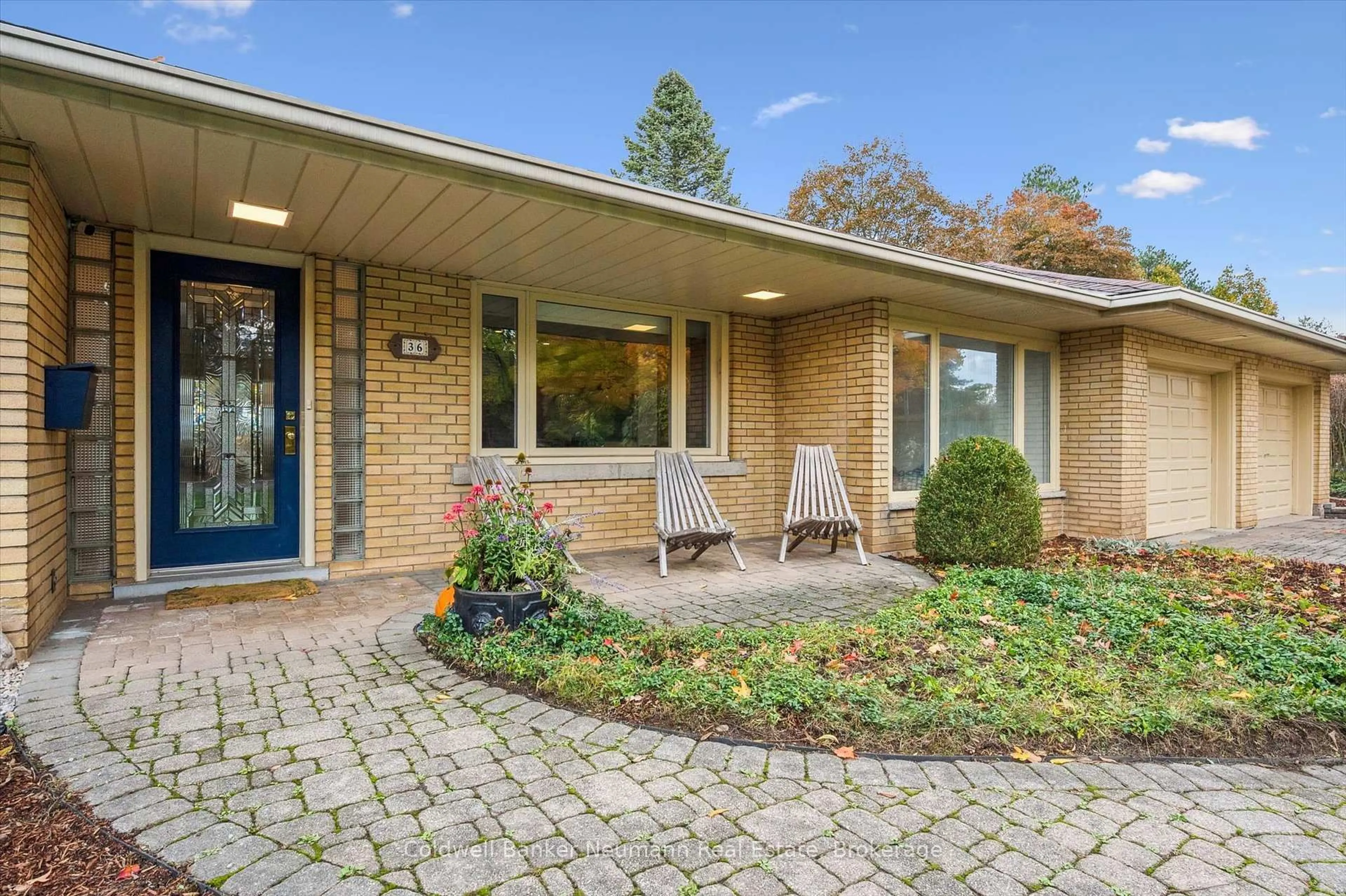 Home with brick exterior material, street for 36 Harcourt Dr, Guelph Ontario N1G 1J6