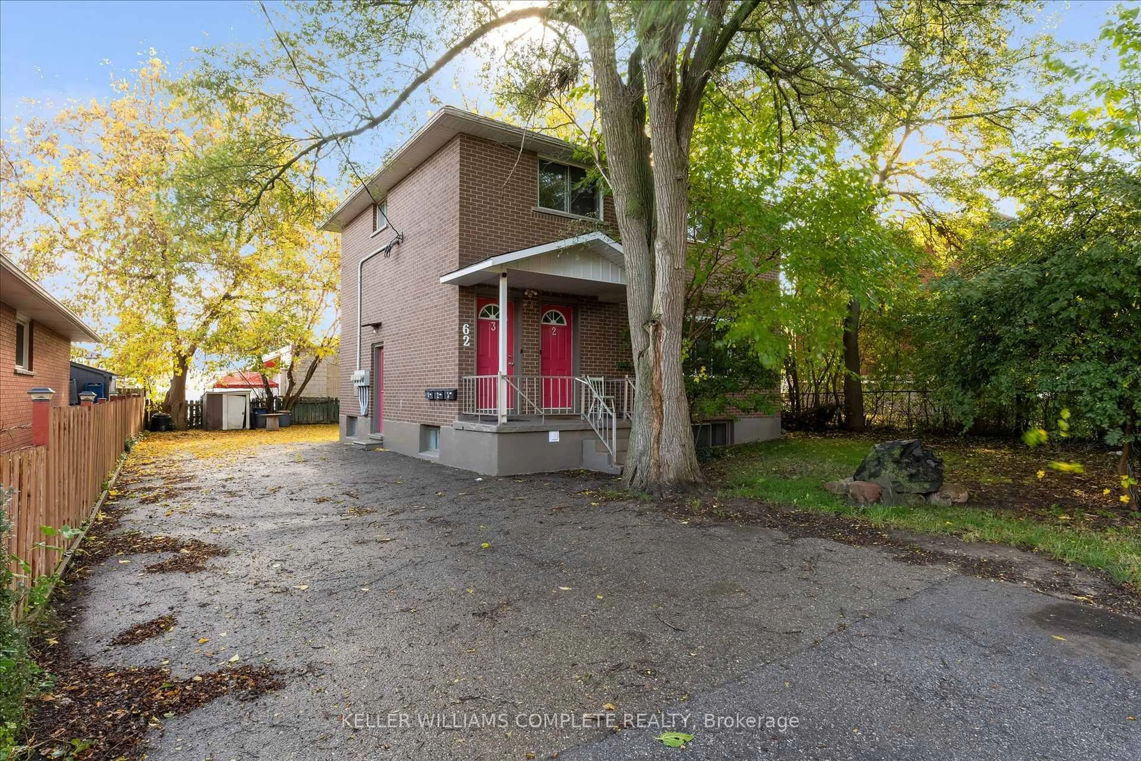 A pic from outside/outdoor area/front of a property/back of a property/a pic from drone, street for 62 Bond St, Kitchener Ontario N2H 4S5
