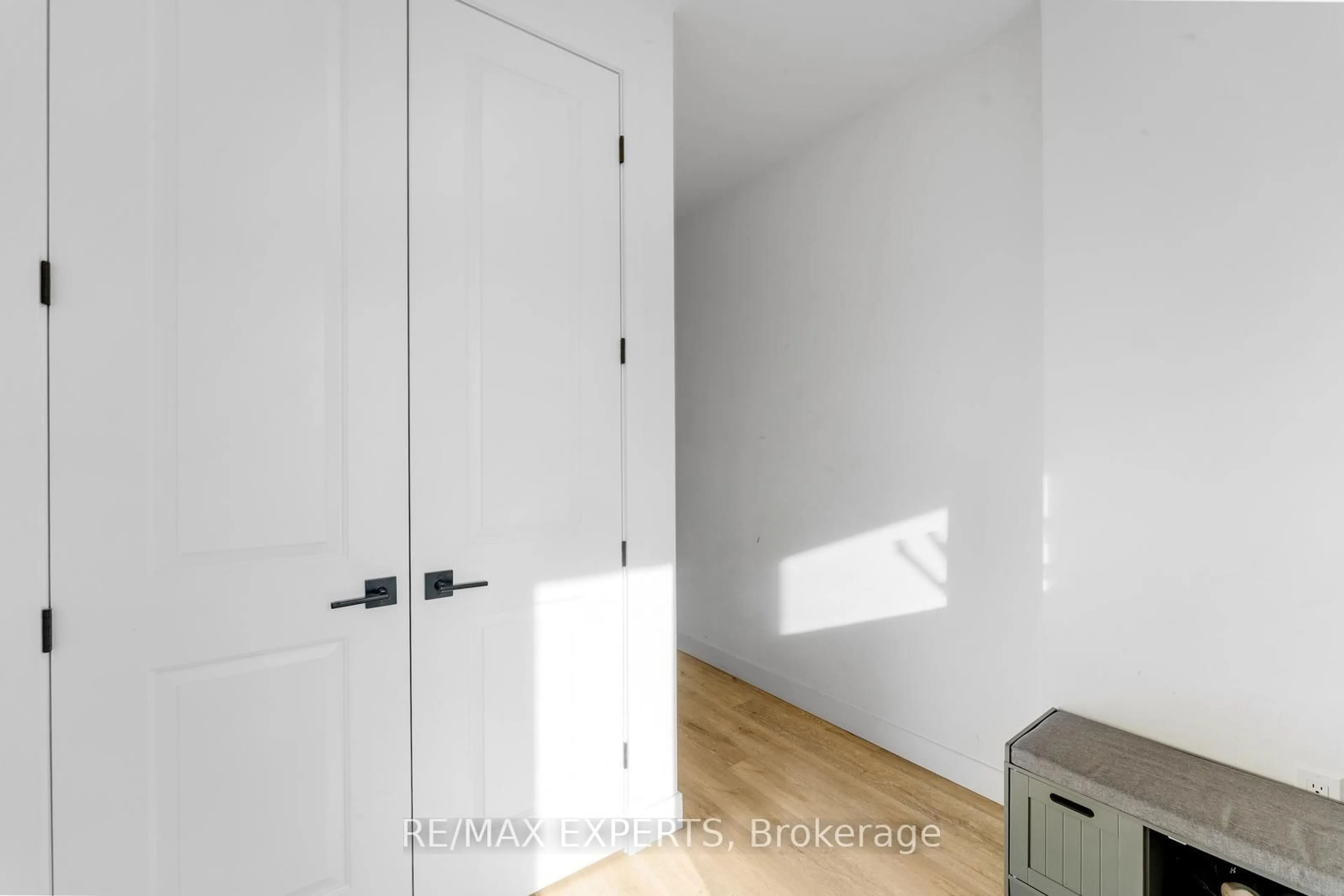 A pic of a room for 166 MOUNT ALBION Rd #15, Hamilton Ontario L8K 5S8