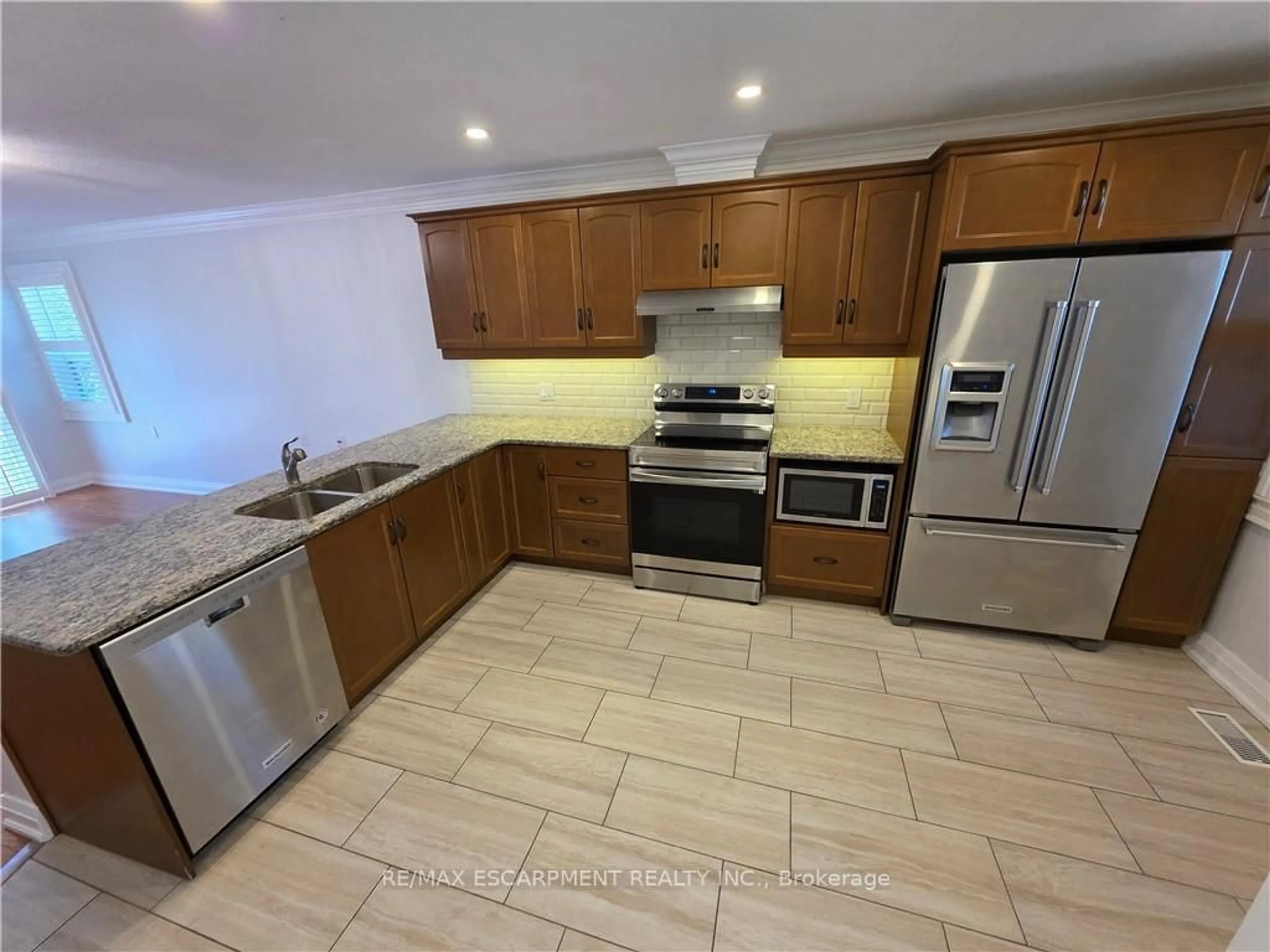 Standard kitchen, ceramic/tile floor for 16 Sister Varga Terr, Hamilton Ontario L9B 1T8