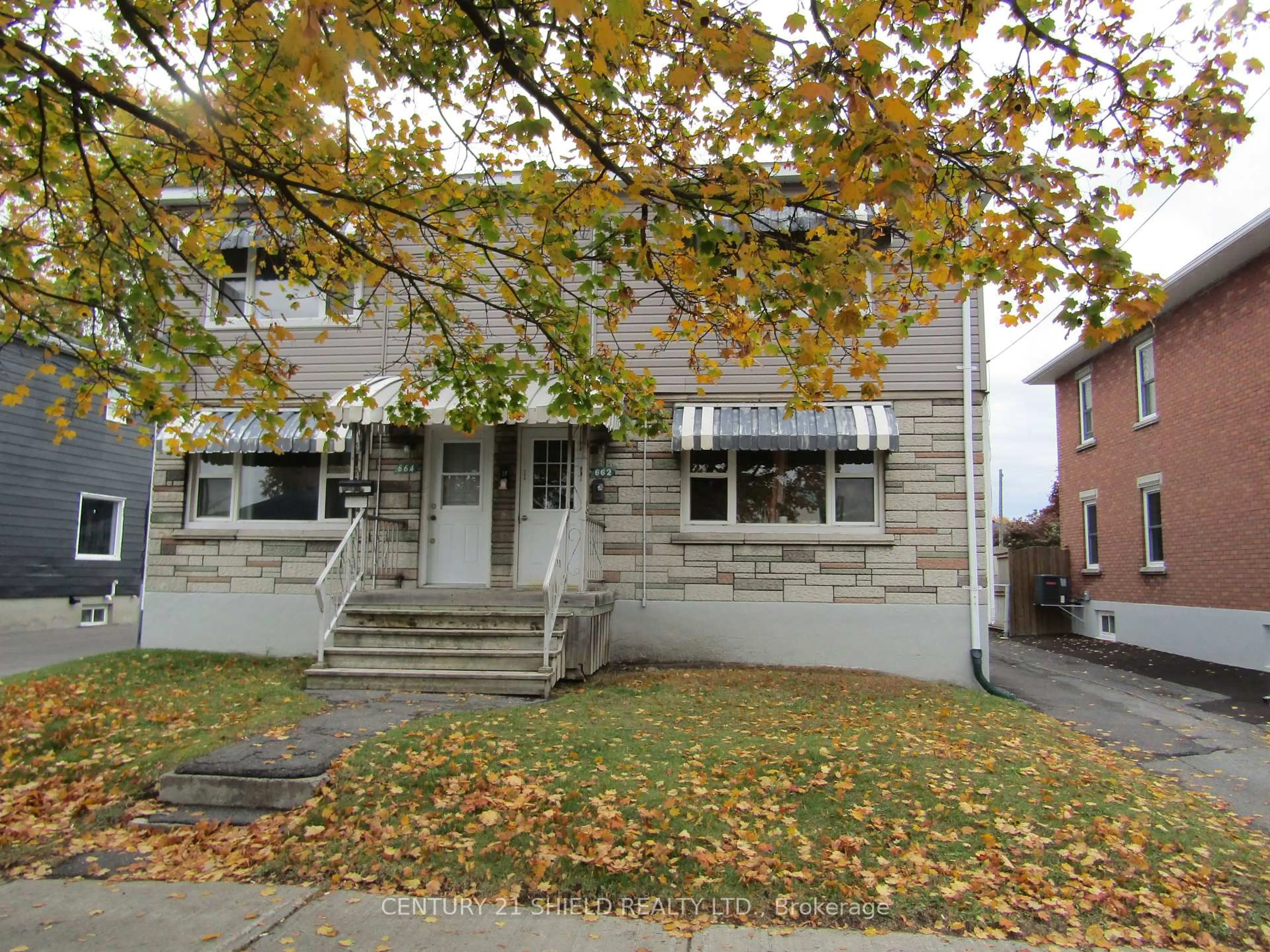 Unknown for 662-664 St Felix St, Cornwall Ontario K6H 5B6