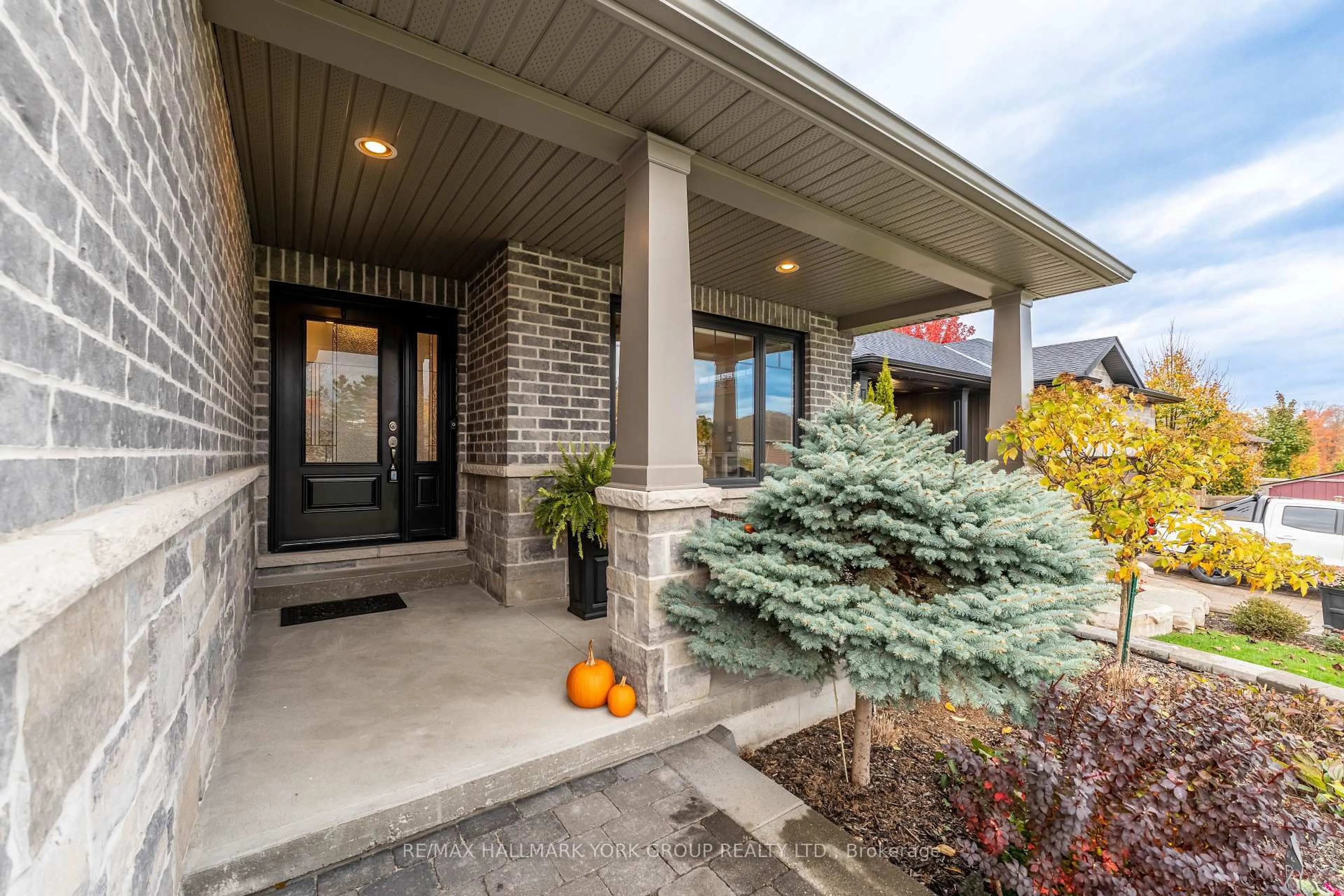 Unknown for 4 SYLVAN St, Barry's Bay Ontario K0K 1B0
