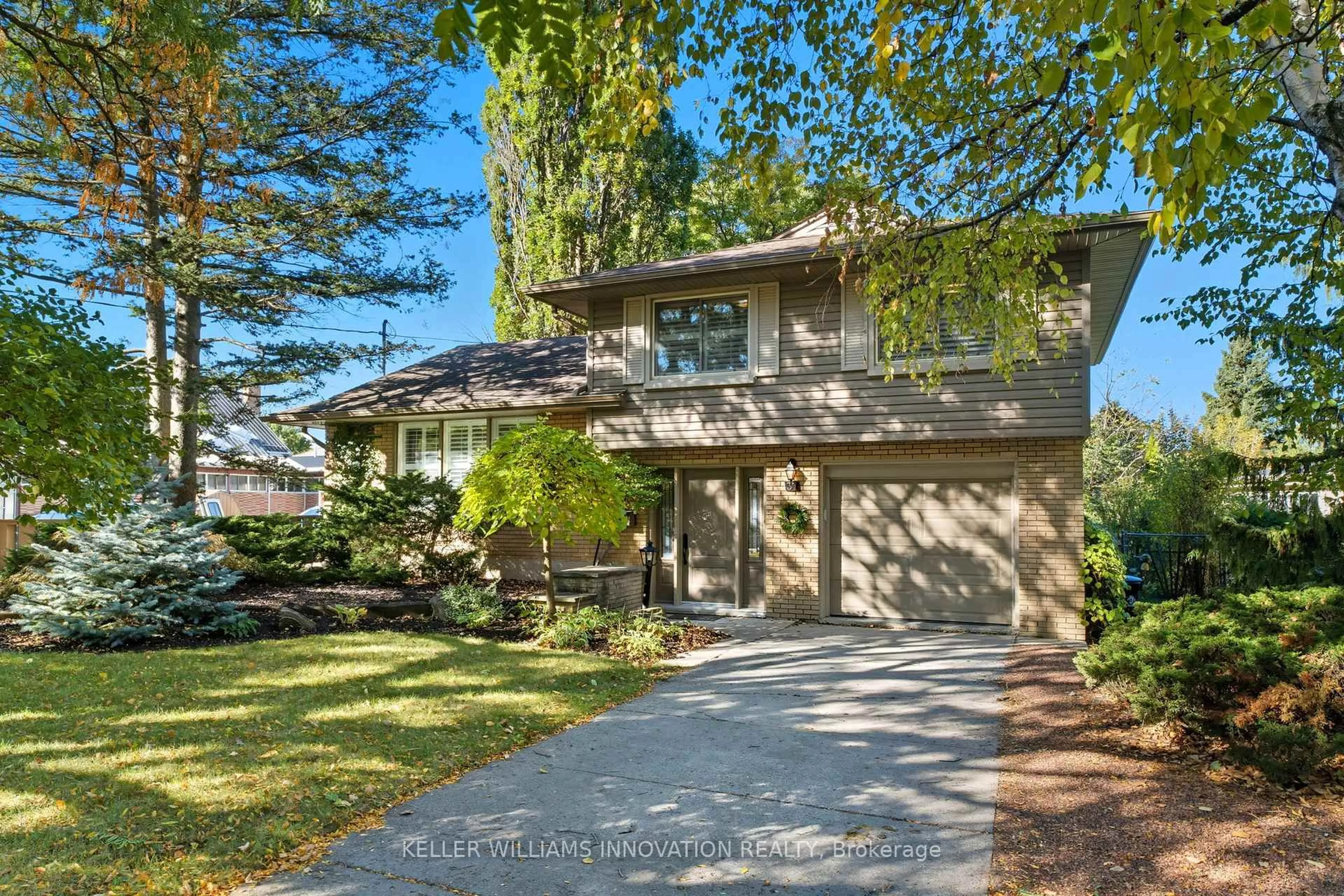 Home with vinyl exterior material, street for 37 Kensington Ave, Kitchener Ontario N2B 1J5