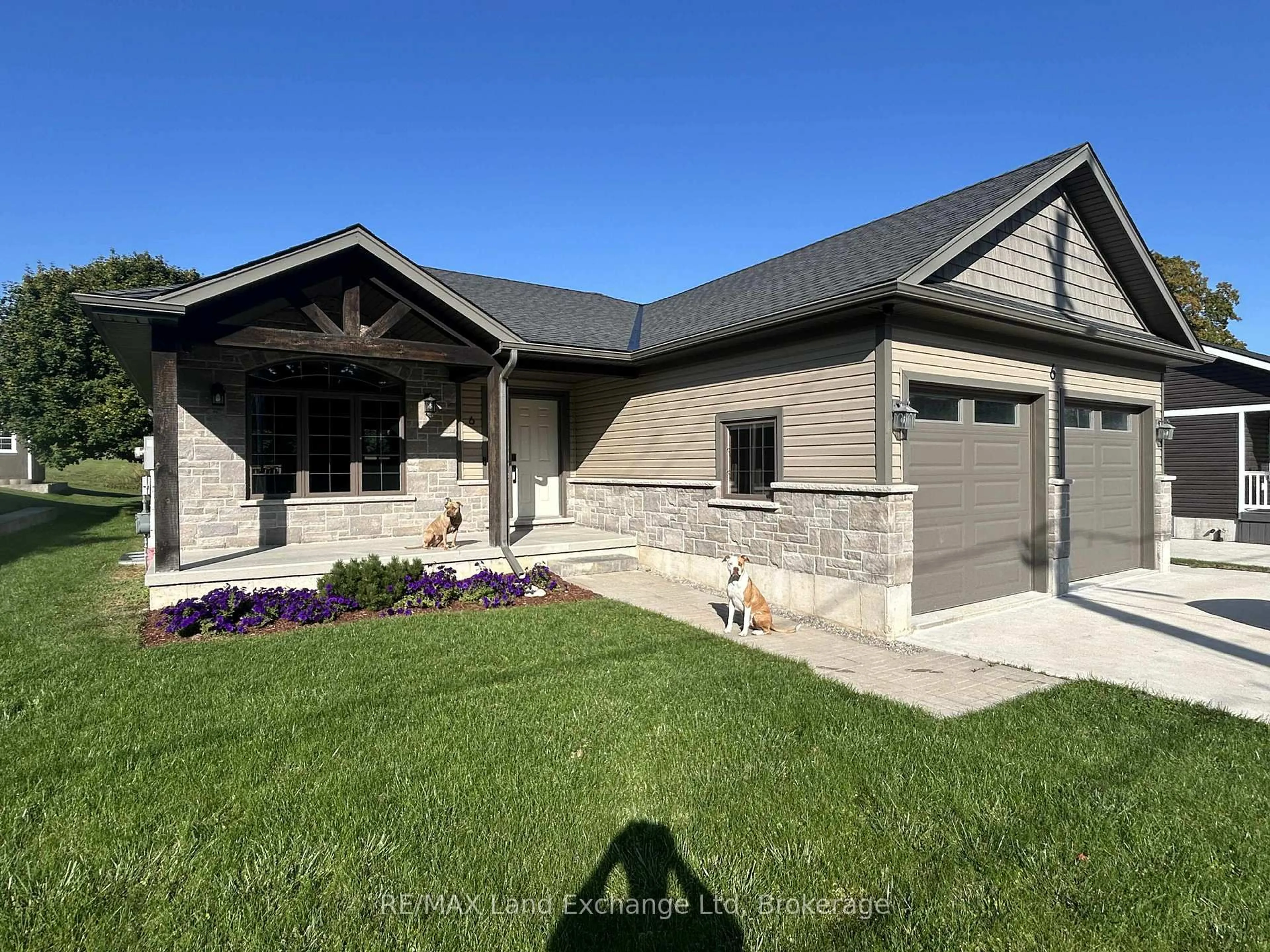 Unknown for 6 Janet St, South Bruce Ontario N0G 2S0