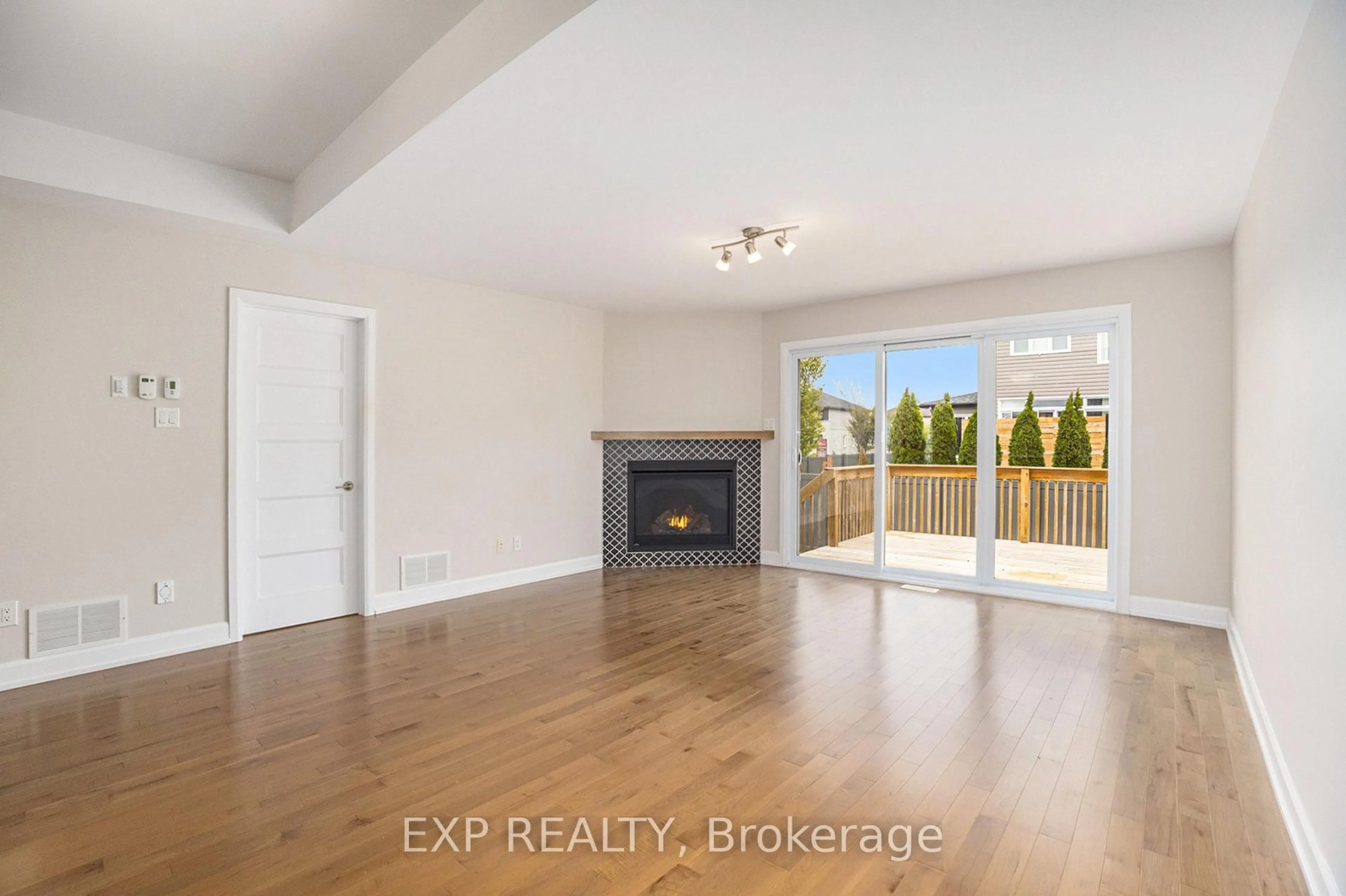 A pic of a room for 701 Azure St, Russell Ontario K4R 0E5