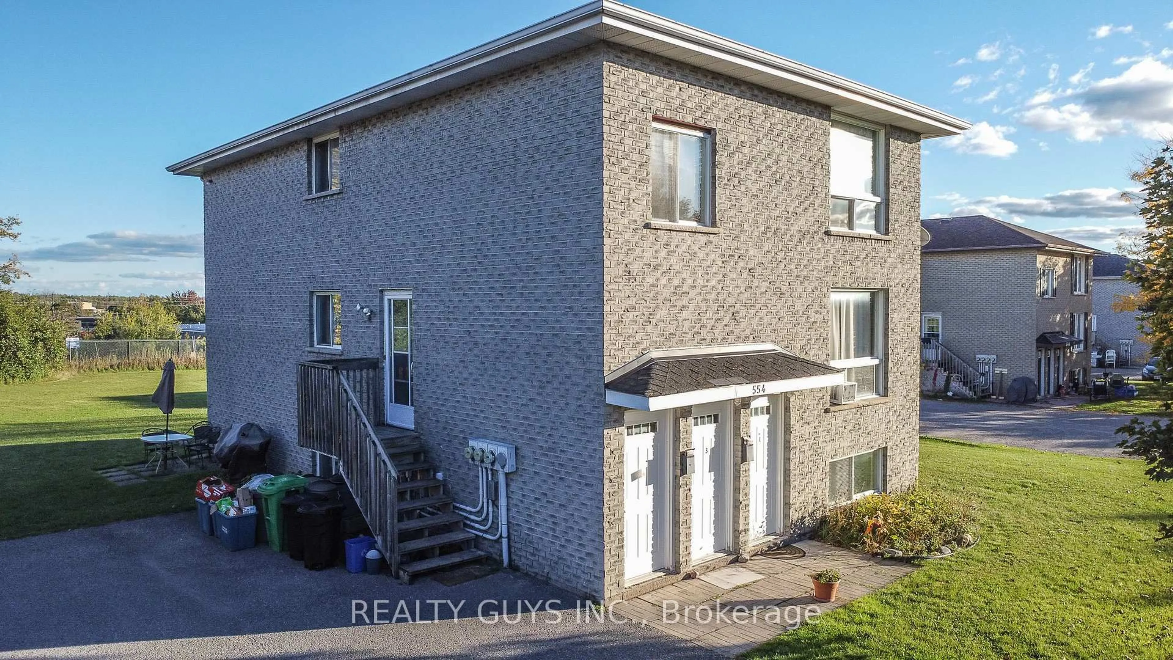 A pic from outside/outdoor area/front of a property/back of a property/a pic from drone, building for 554 Crystal Dr, Peterborough Ontario K9J 8H5