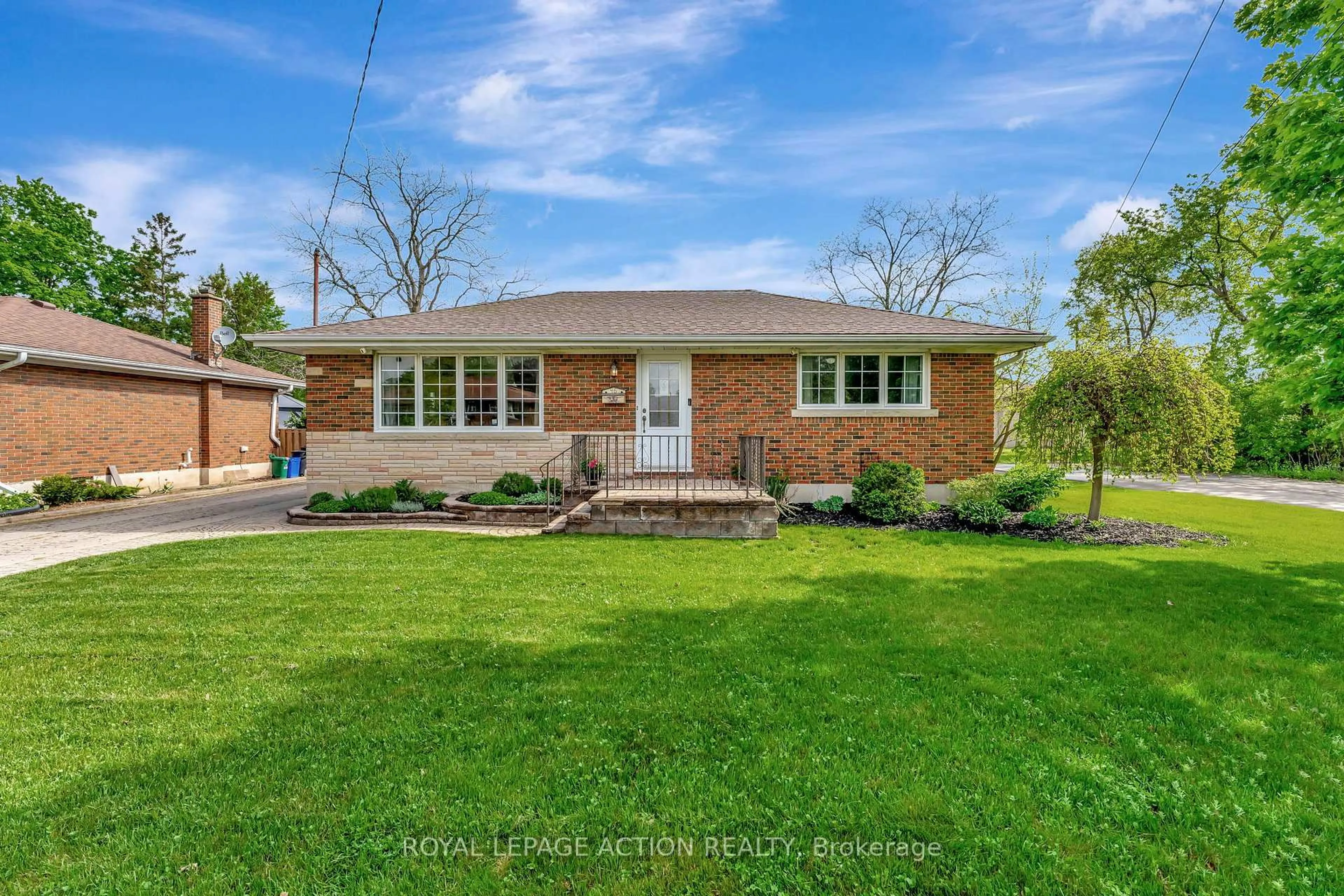 Home with brick exterior material, street for 46 Todd St, Brantford Ontario N3R 2P7