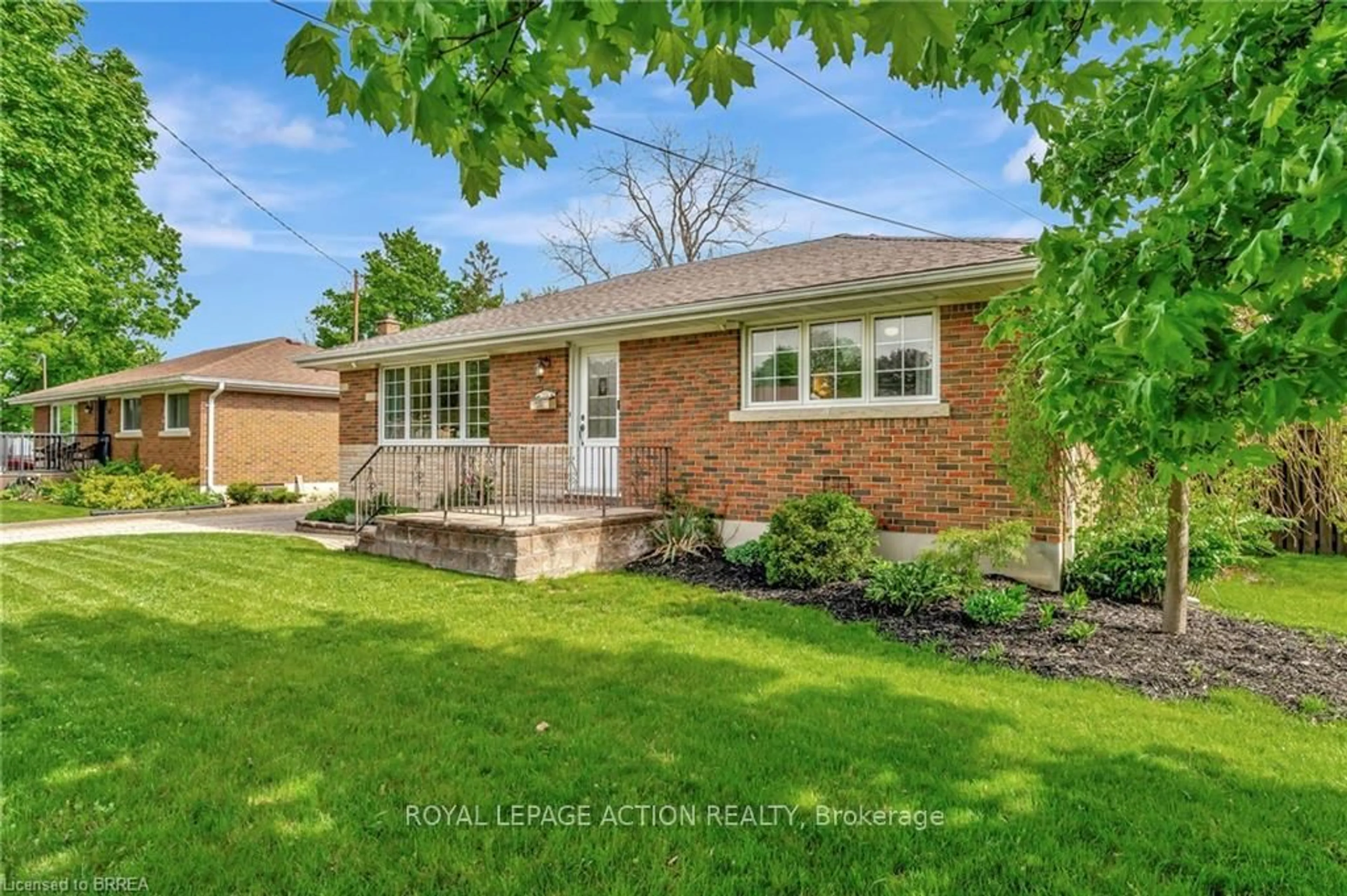 Home with brick exterior material, street for 46 Todd St, Brantford Ontario N3R 2P7