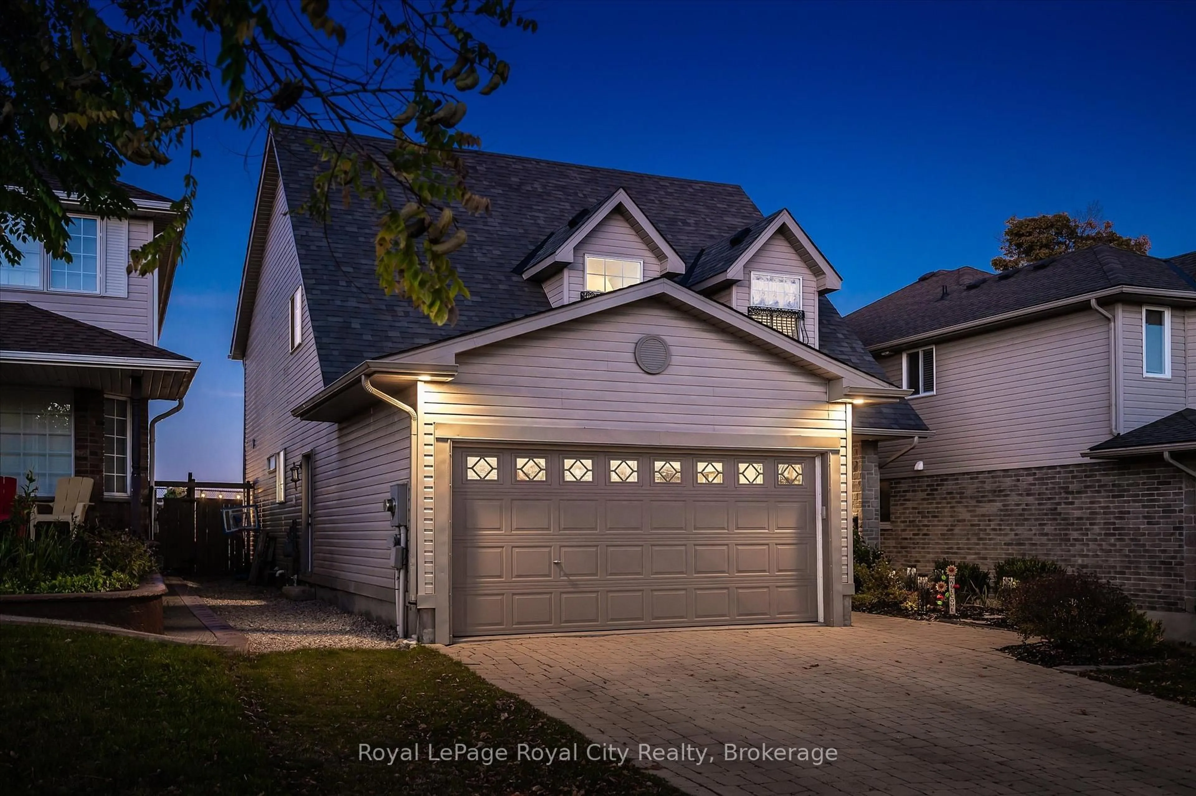 Indoor garage for 47 Norton Dr, Guelph Ontario N1E 7K9