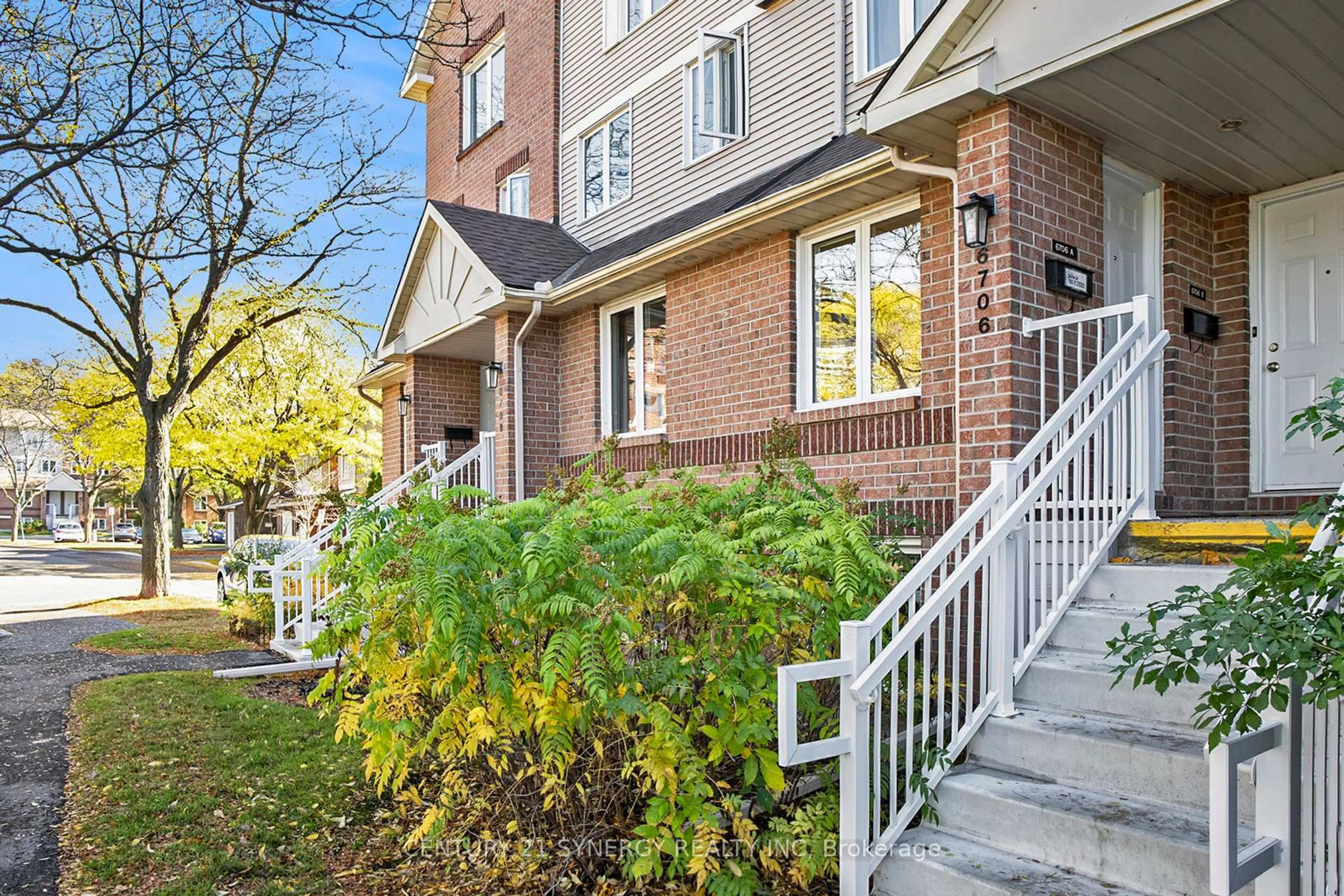 Unknown for 6706 Jeanne D'arc Blvd #A, Ottawa Ontario K1C 6E9