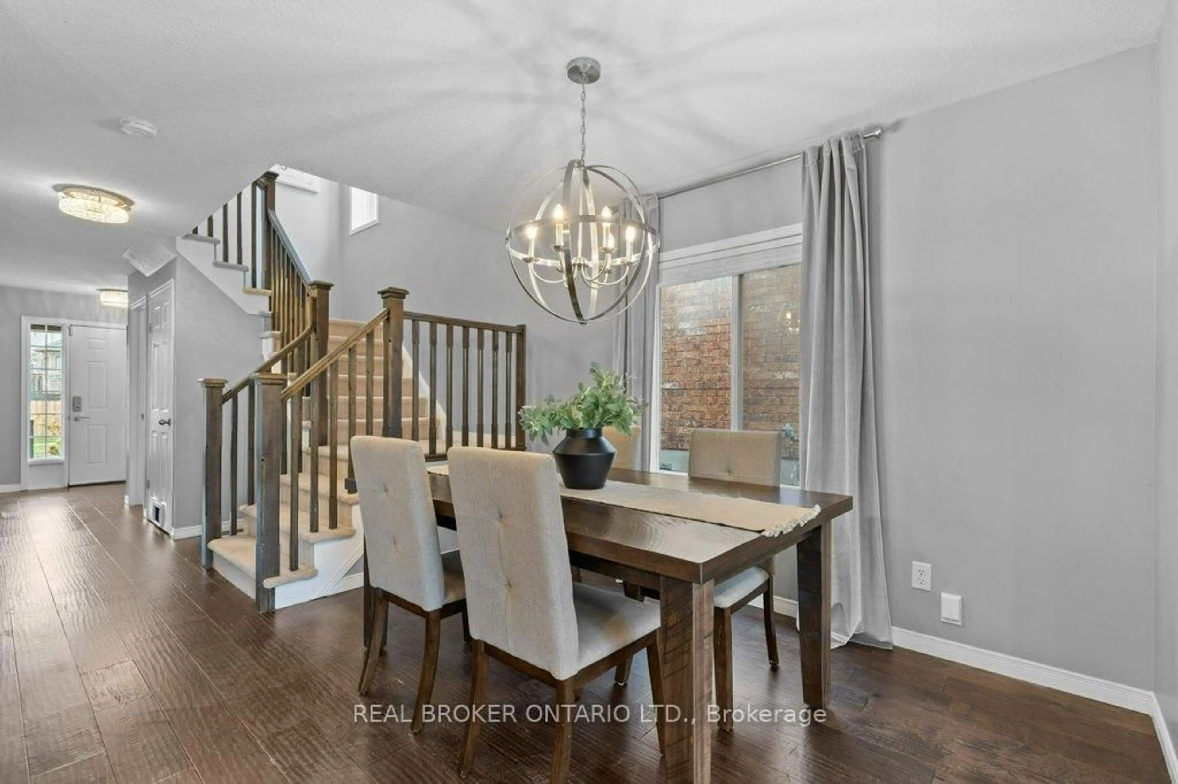Dining room, unknown for 34 Gravel Ridge Tr, Kitchener Ontario N2E 0B3