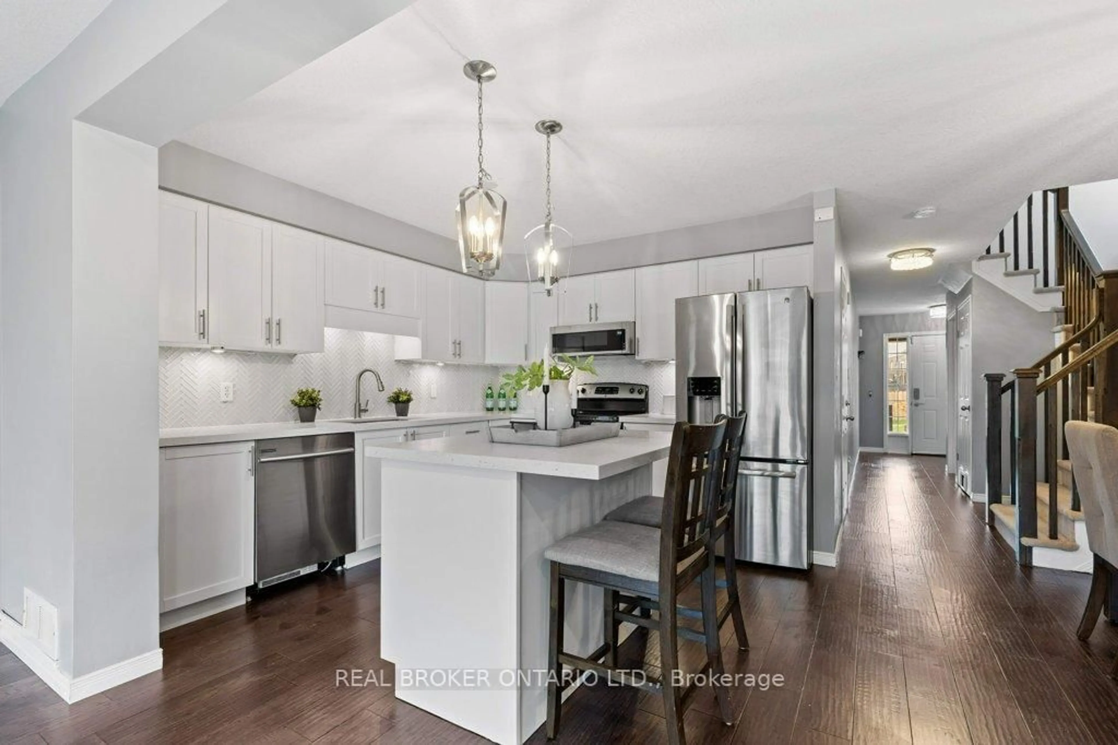 Open concept kitchen, unknown for 34 Gravel Ridge Tr, Kitchener Ontario N2E 0B3