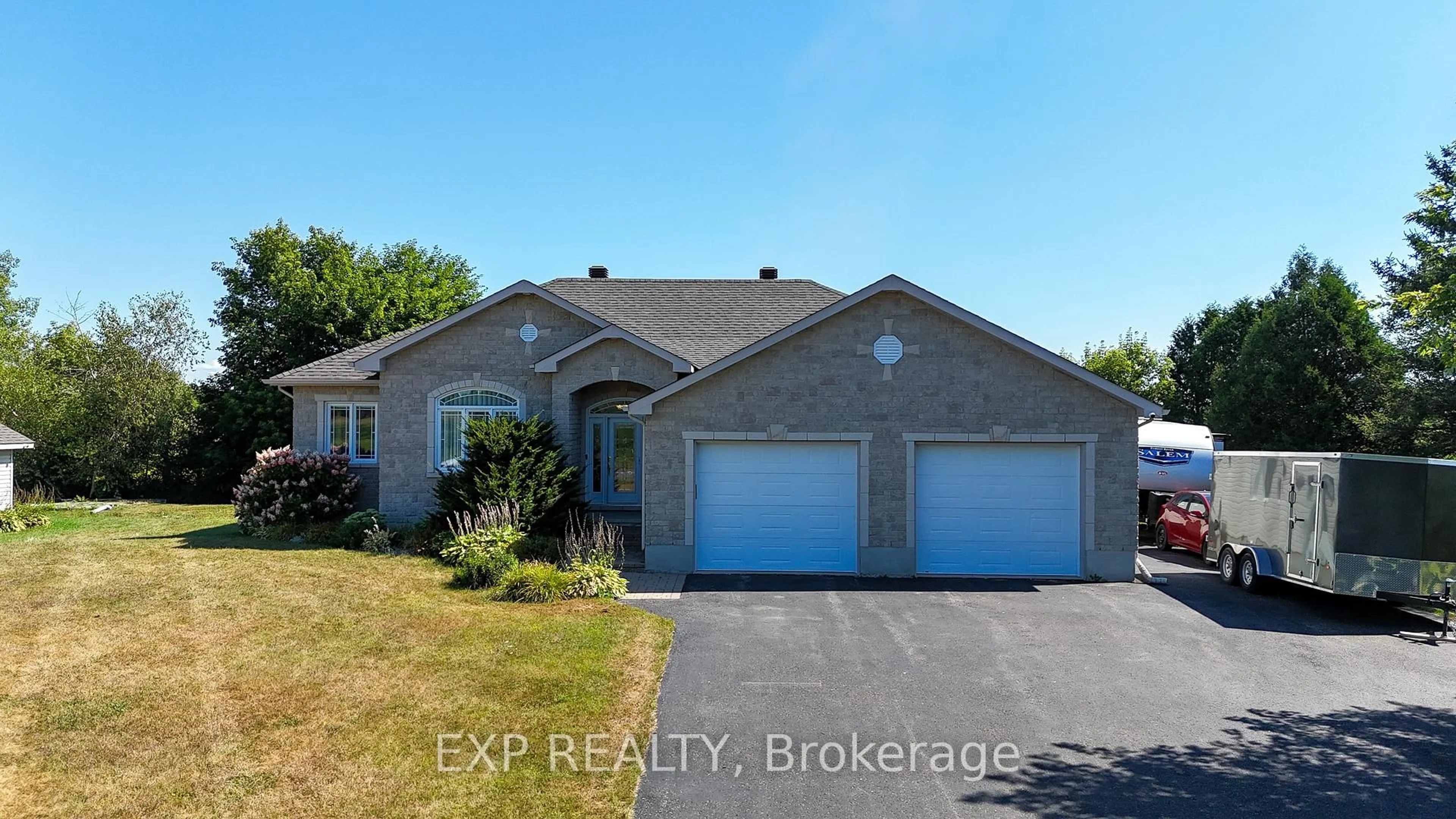 Home with brick exterior material, street for 3403 Gendron Rd, Clarence-Rockland Ontario K0A 2A0