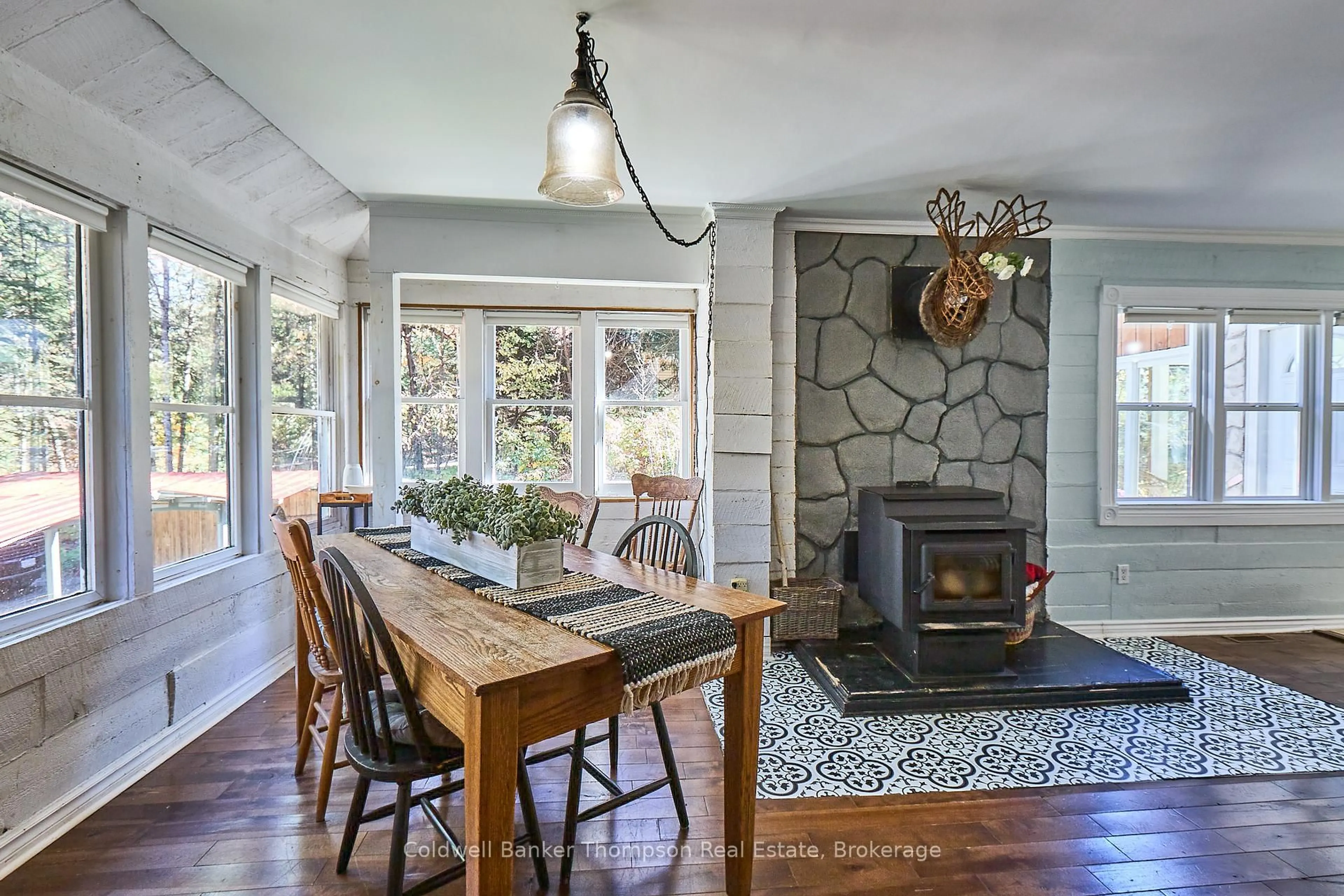 Dining room, unknown for 322 Balsam Chutes Rd, Huntsville Ontario P0B 1L0