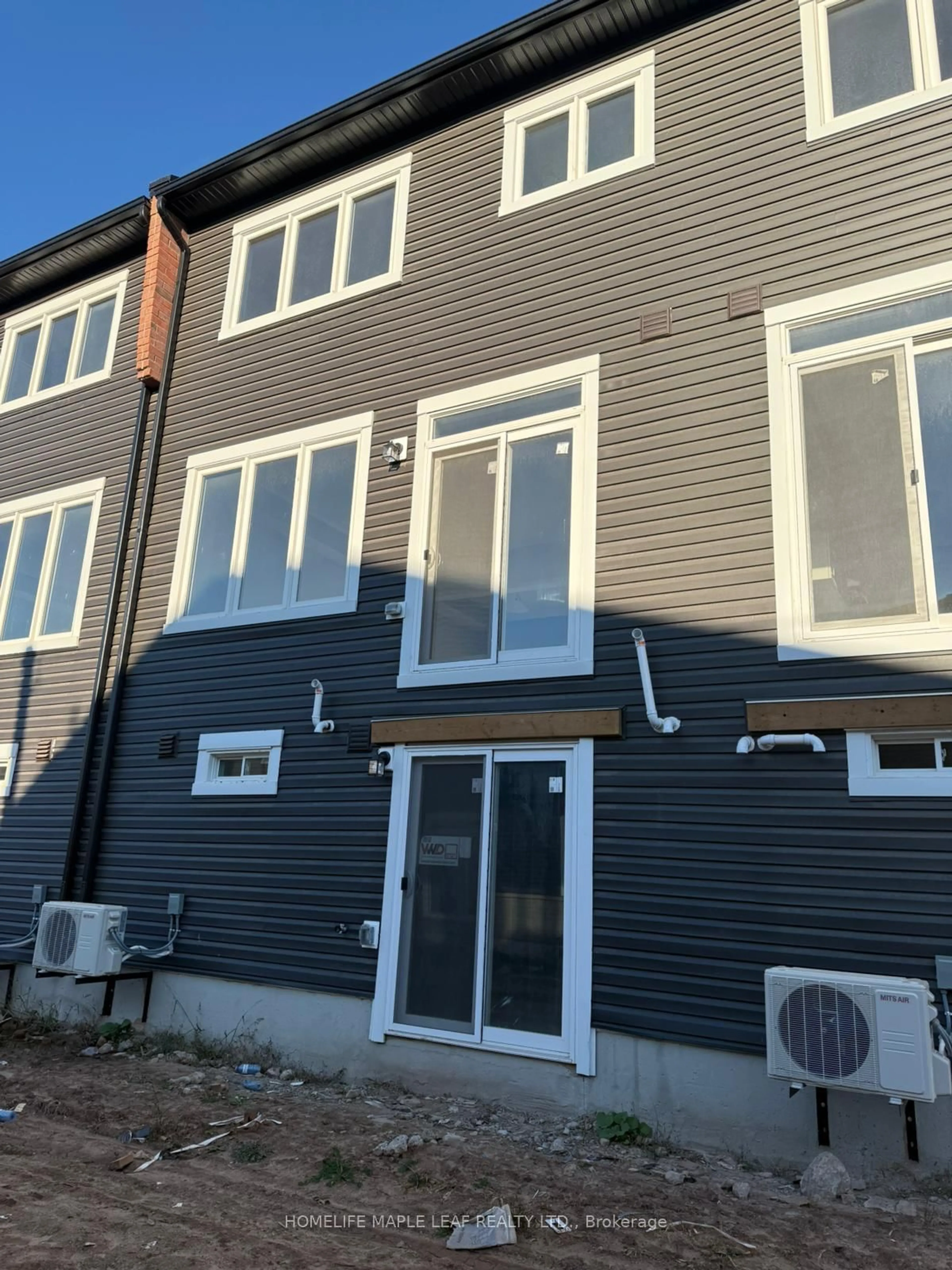 Home with vinyl exterior material, building for 117 Gear Ave, Erin Ontario N0B 1T0