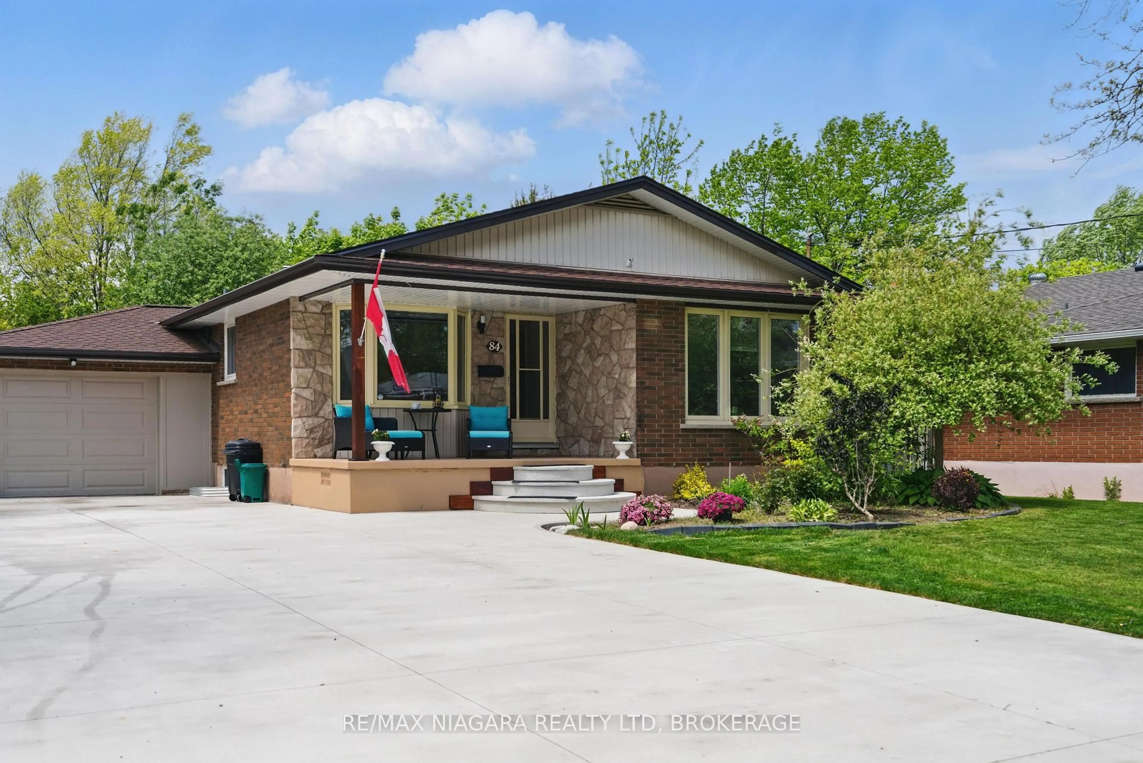 Home with brick exterior material, street for 84 REGENT Dr, St. Catharines Ontario L2M 3L7