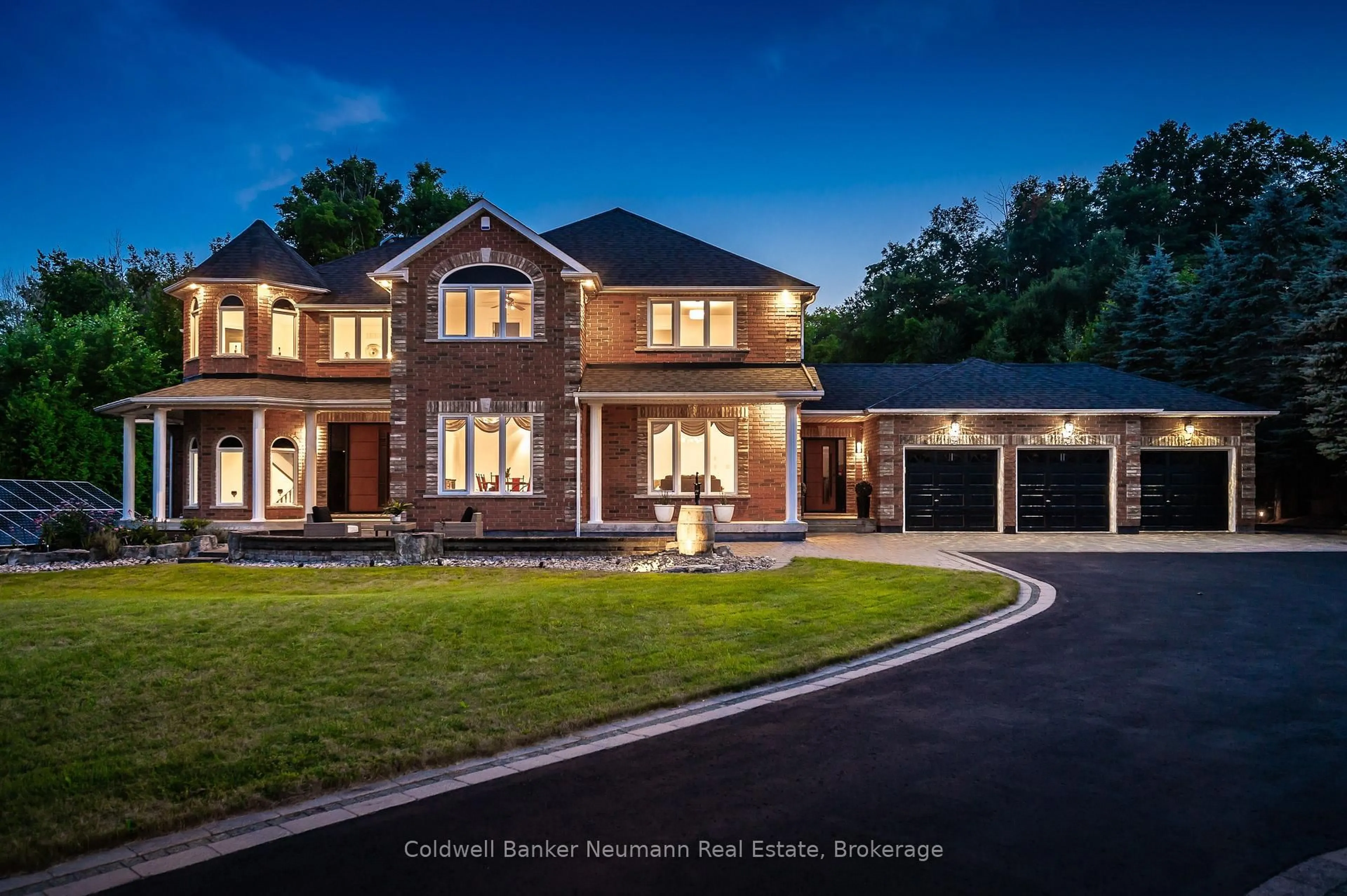 Home with brick exterior material, unknown for 32 Forest Ridge Rd, Erin Ontario N0B 1T0