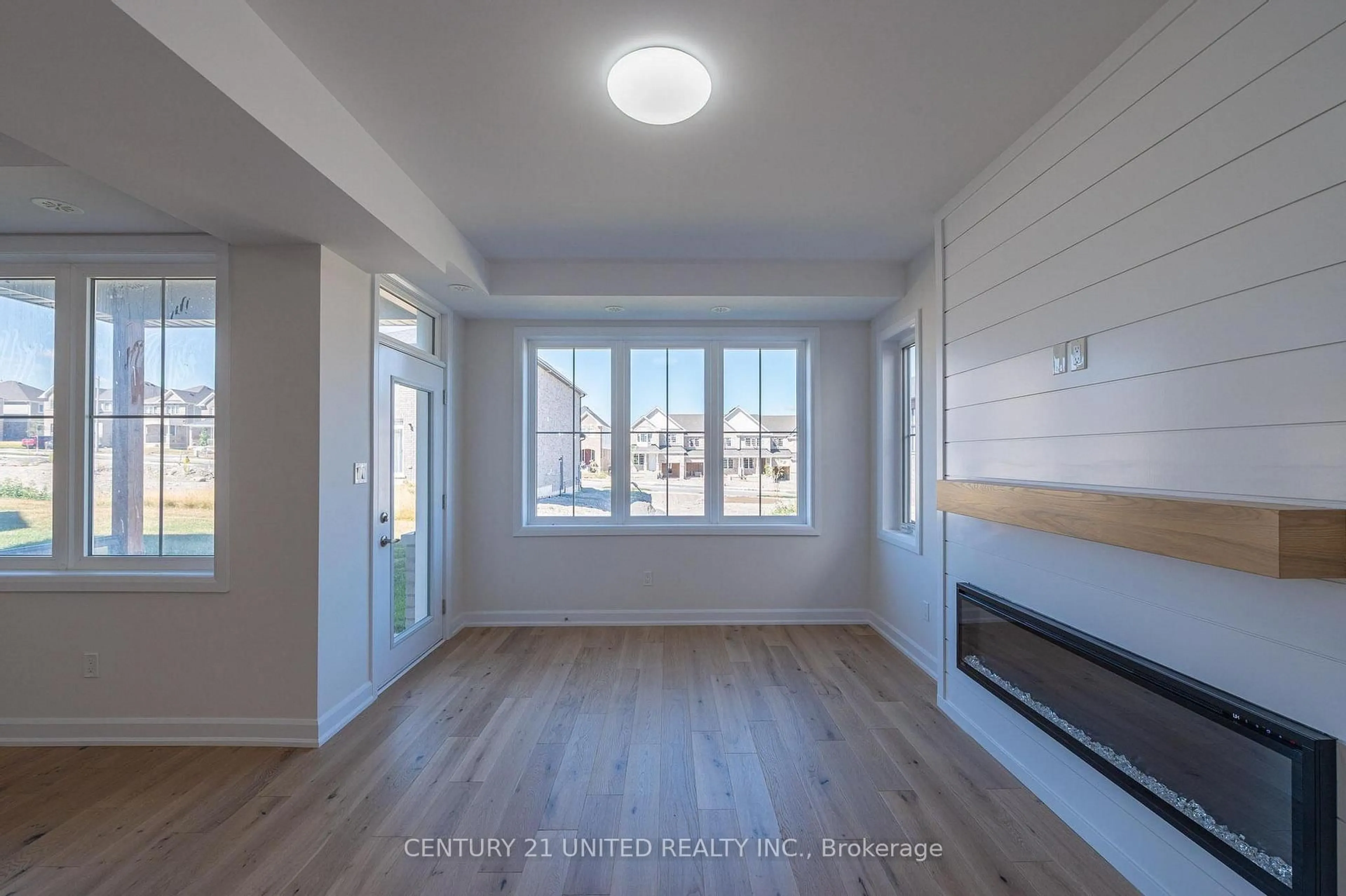 A pic of a room for 305 Mullighan Gdns, Peterborough Ontario K9K 0G3