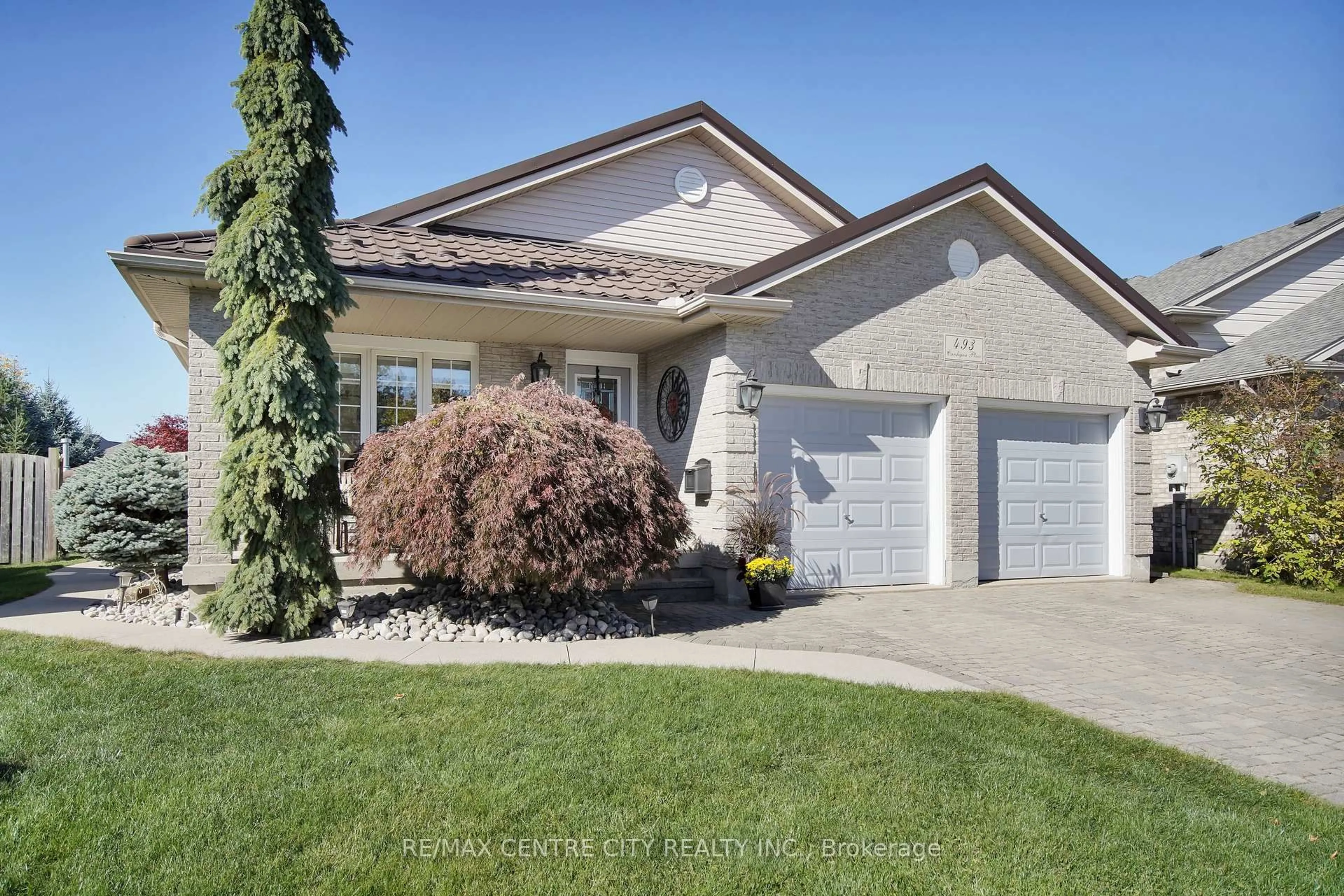 Home with vinyl exterior material, street for 493 Cardigan Pl, London South Ontario N6M 1J6