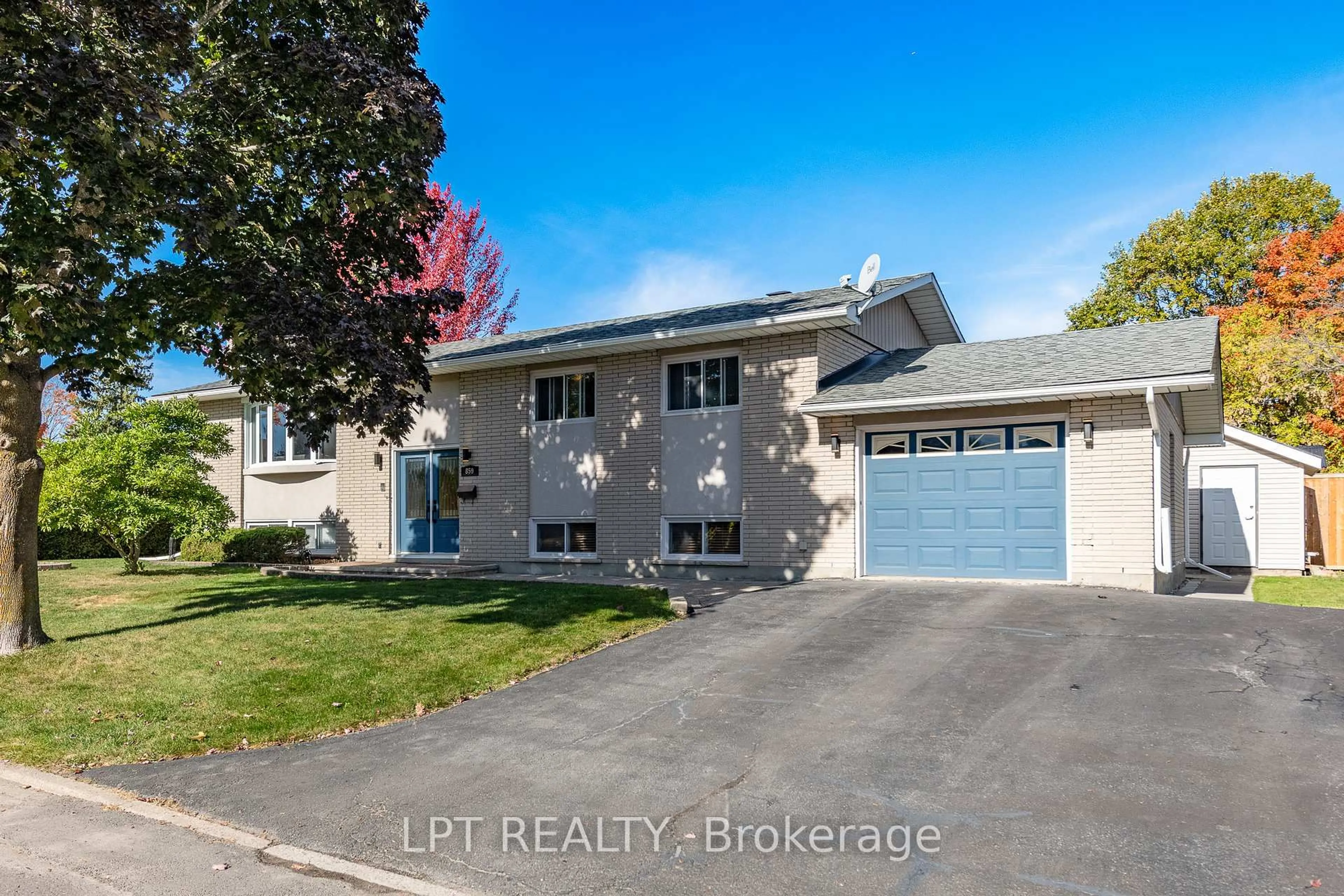 Unknown for 859 Griffith Way, Ottawa Ontario K2C 0G7