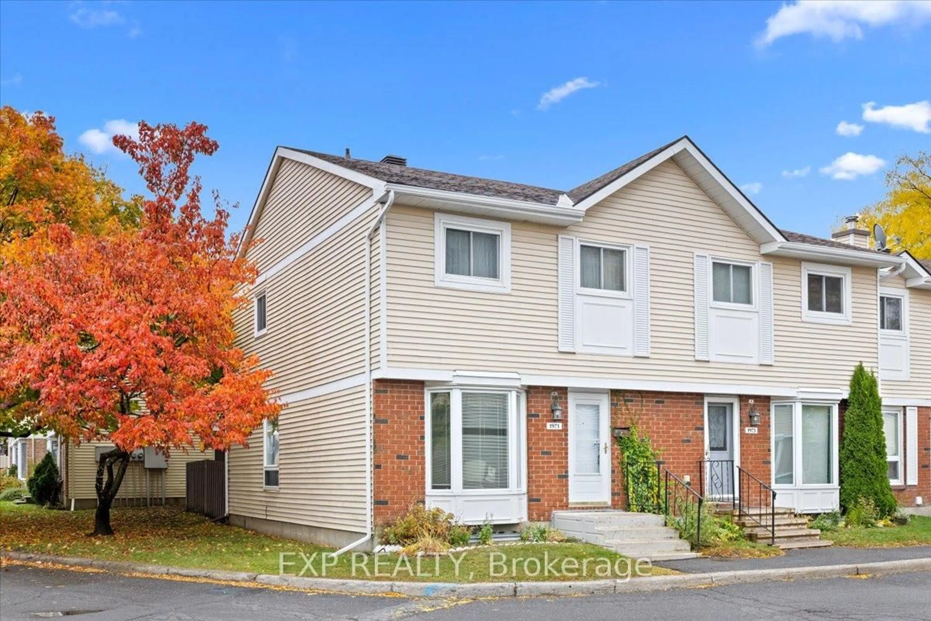 Unknown for 1971 Greenvale Lane, Ottawa Ontario K1C 6E3