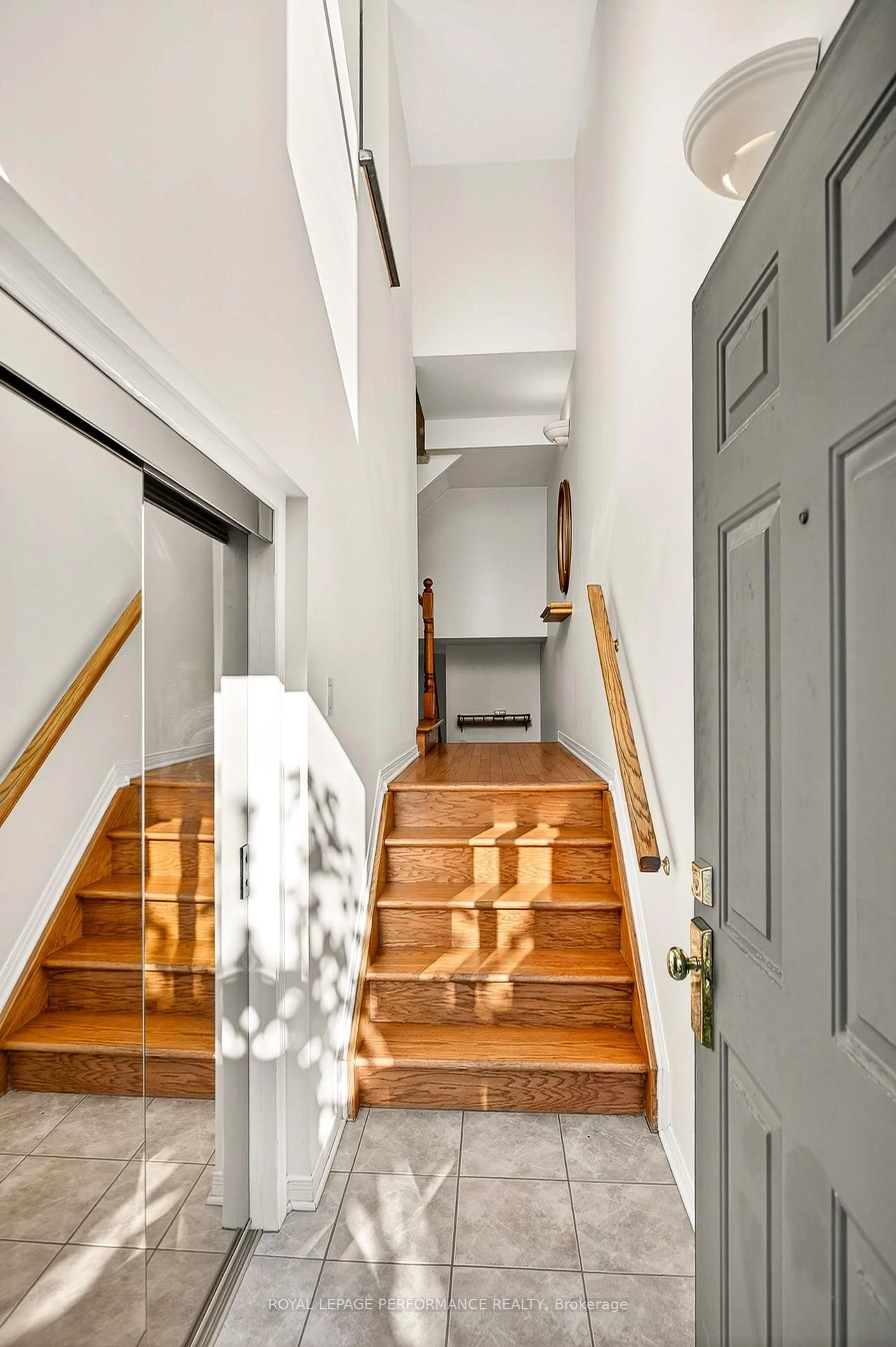 Unknown for 59 Spencer St, Ottawa Ontario K1Y 4W8