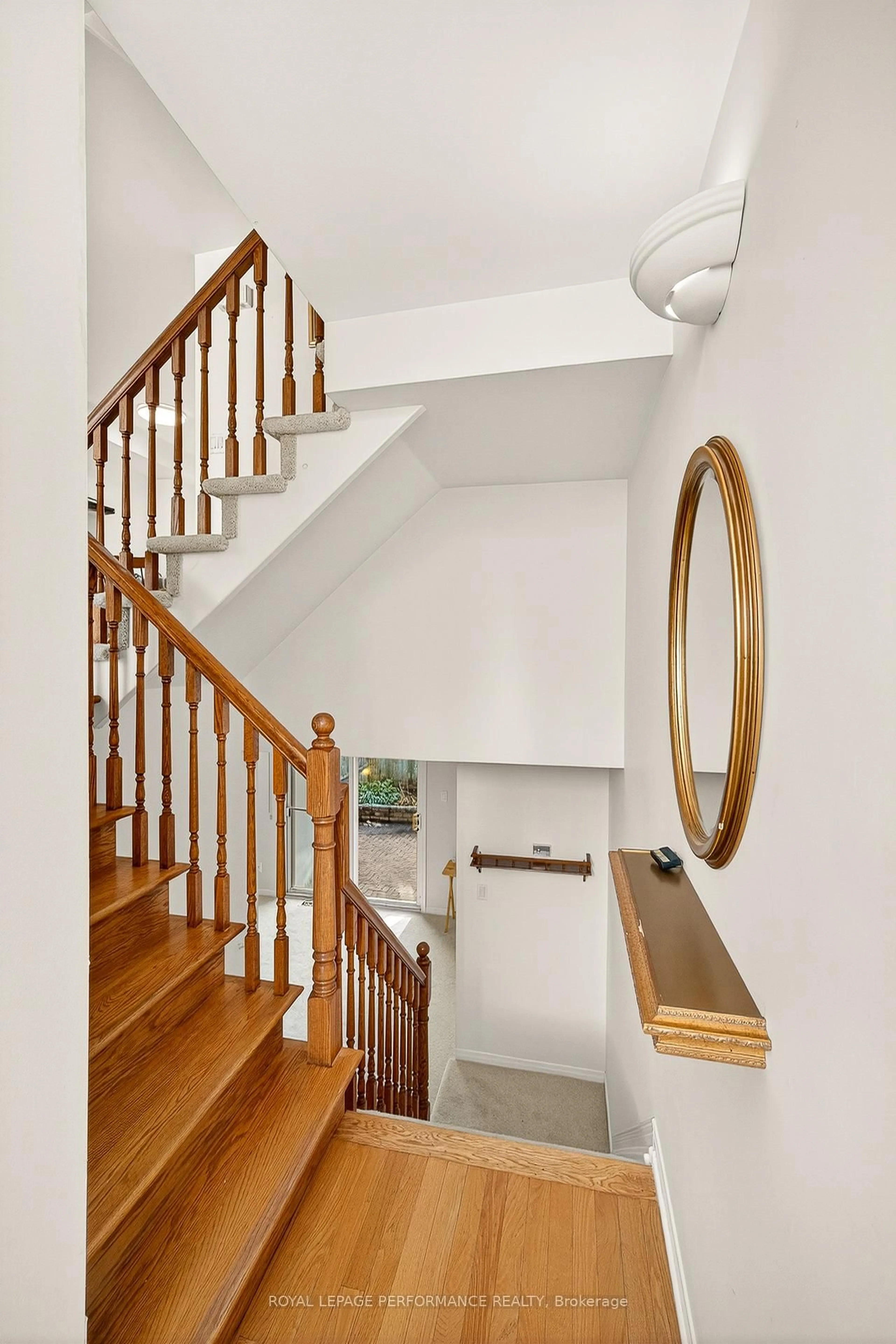 Stairs for 59 Spencer St, Ottawa Ontario K1Y 4W8