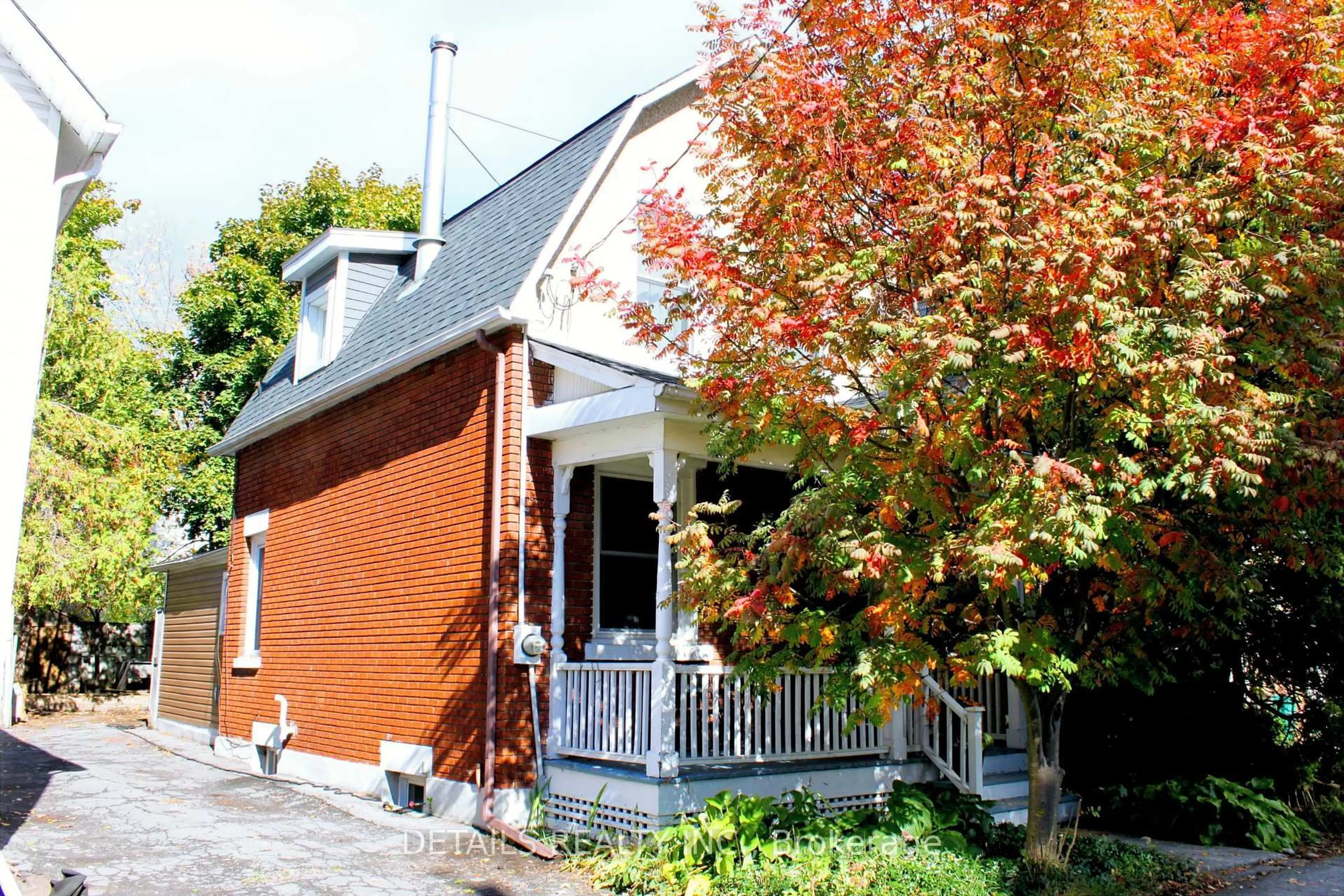 Home with brick exterior material, street for 19 Gould St, Ottawa Ontario K1Y 2P1